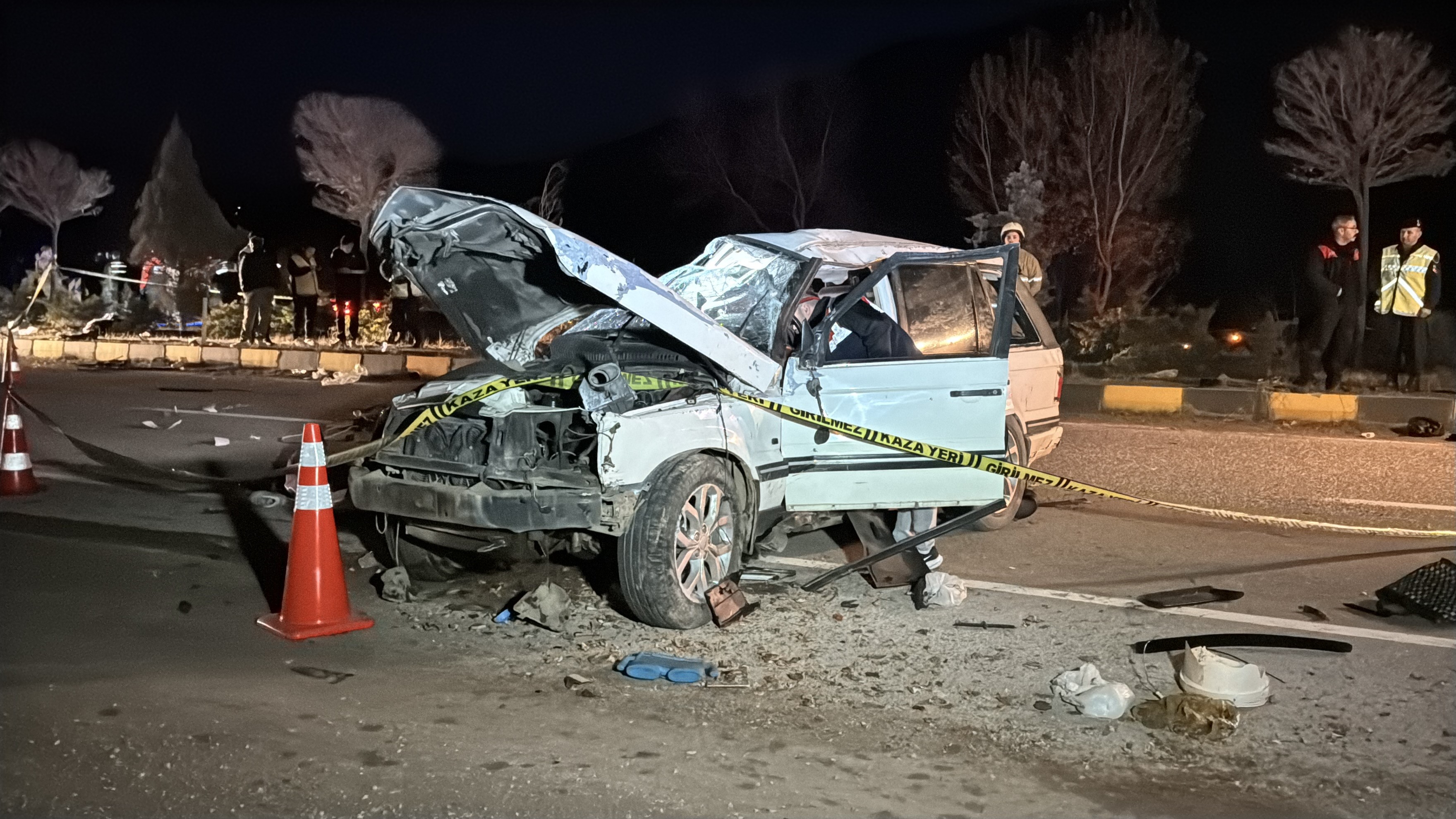 Mantar Toplama Gezisi Acı Bitti Takla Atan Cipte Anne Ve 7 Yaşındaki Oğlu Can Verdi, 7 Yaralı (8)