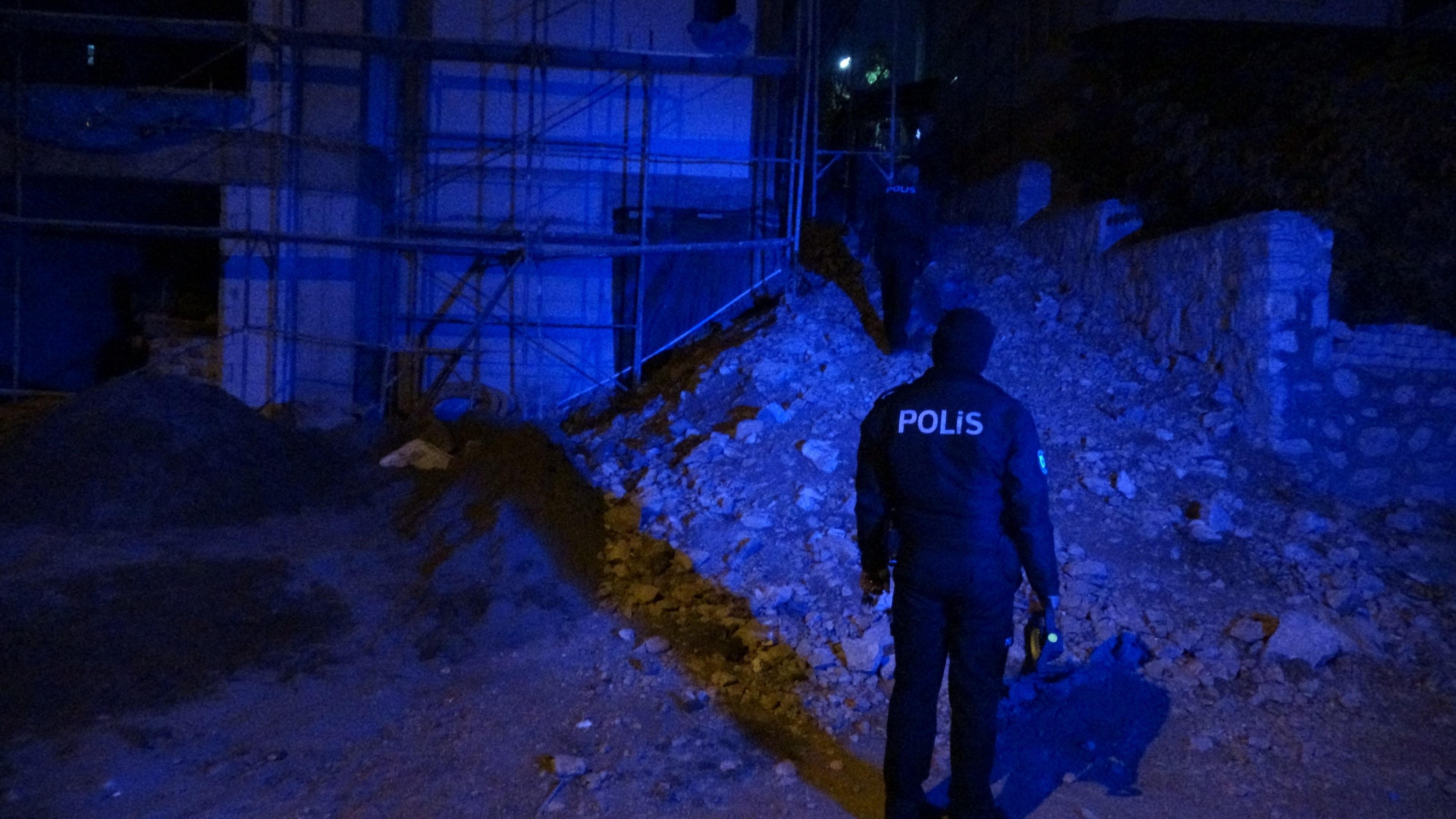 Mesai Bitiminde Feci Son Alçı Ustası Merdiven Boşluğunda Ölü Bulundu (4)