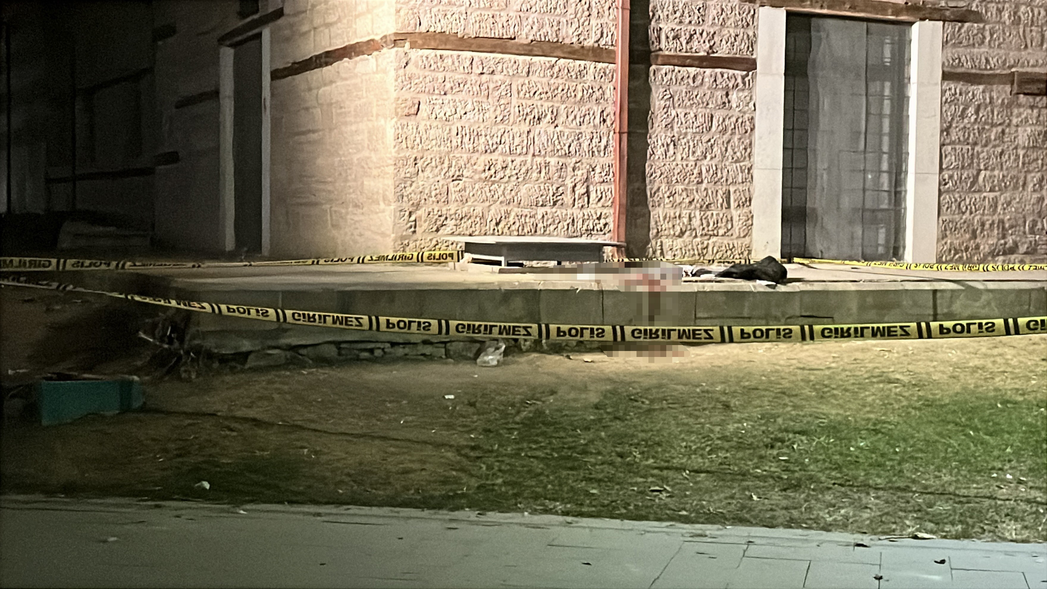 Meydan Kavgası Facia Ile Bitti 17 Yaşındaki Genç Bıçaklanarak Öldürüldü (4)