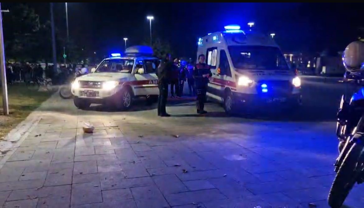 Meydan Kavgası Facia Ile Bitti 17 Yaşındaki Genç Bıçaklanarak Öldürüldü (5)