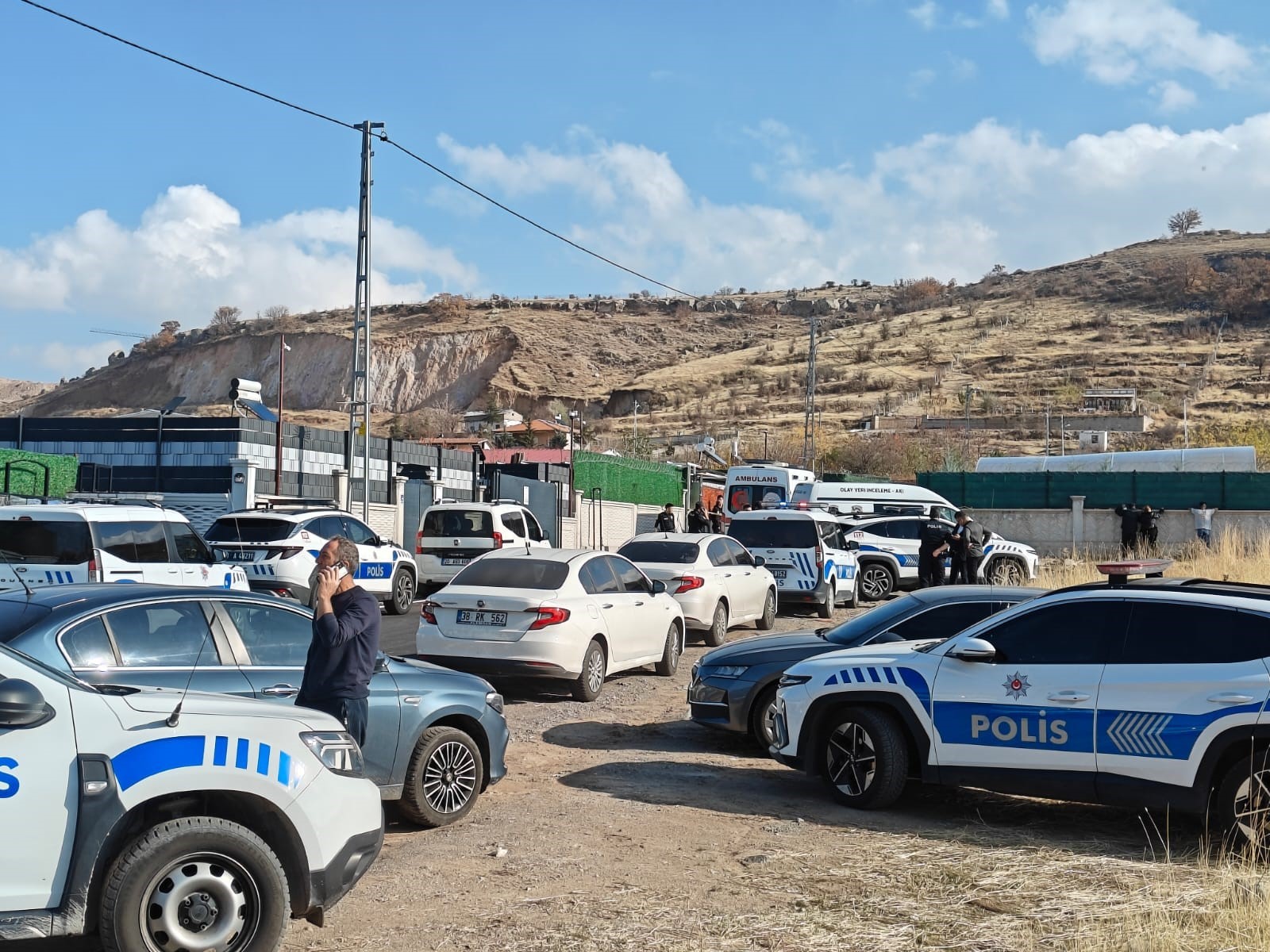 Miras Kavgasında Kayınvalidesini Öldürüp Kendini Vurmuştu! Ağır Yaralı Zanlı Kurtarılamadı (3)