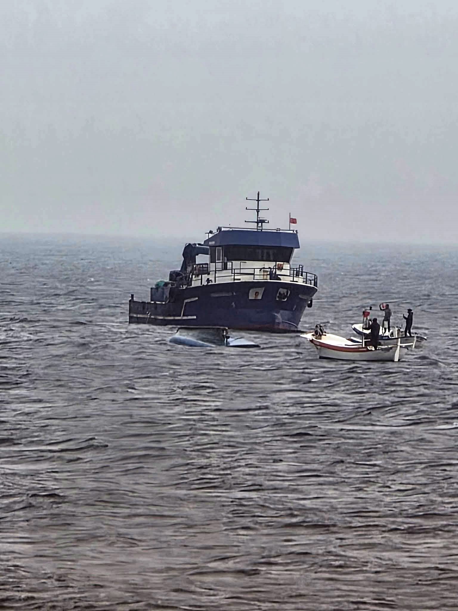 Motor Arızası Facia Getirdi Alabora Olan Teknede 1 Balıkçı Öldü (4)