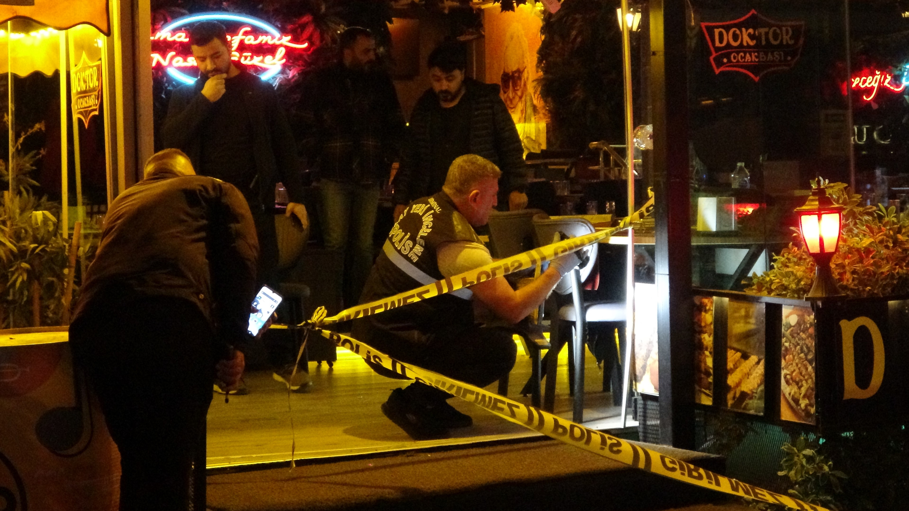 Ocakbaşında Kan Donduran Saldırı 57 Yaşındaki Iş Yeri Sahibi Başından Ve Göğsünden Vurularak Öldürüldü (11)