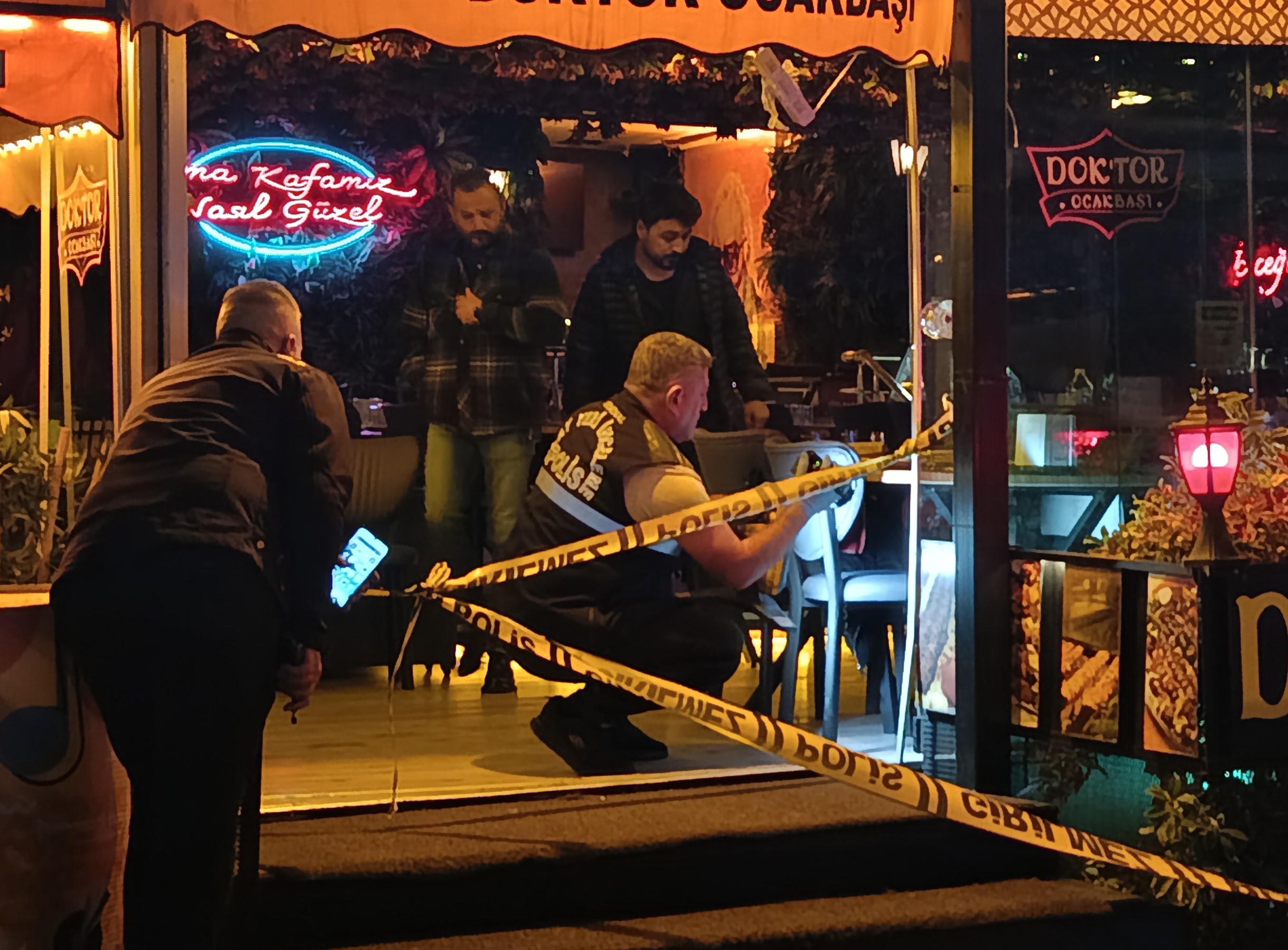 Ocakbaşında Kan Donduran Saldırı 57 Yaşındaki Iş Yeri Sahibi Başından Ve Göğsünden Vurularak Öldürüldü (5)