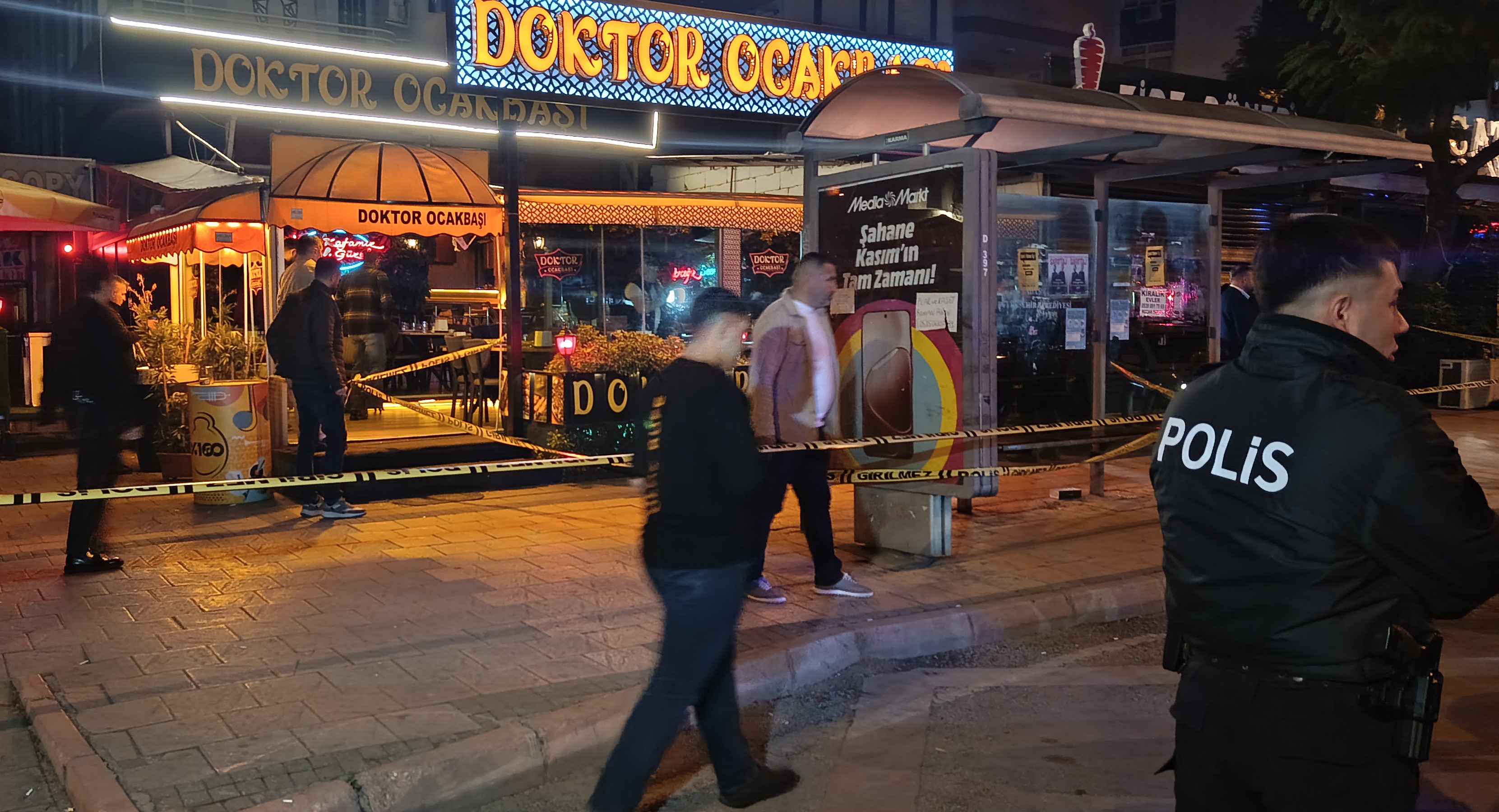 Ocakbaşında Kan Donduran Saldırı 57 Yaşındaki Iş Yeri Sahibi Başından Ve Göğsünden Vurularak Öldürüldü (6)