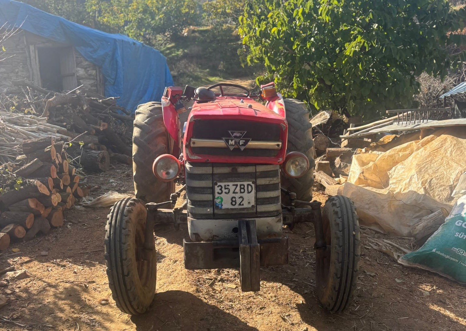 Ödemiş’te Traktör Faciası Devrilen Traktörün Altında Kalan Çiftçi Hayatını Kaybetti (2)