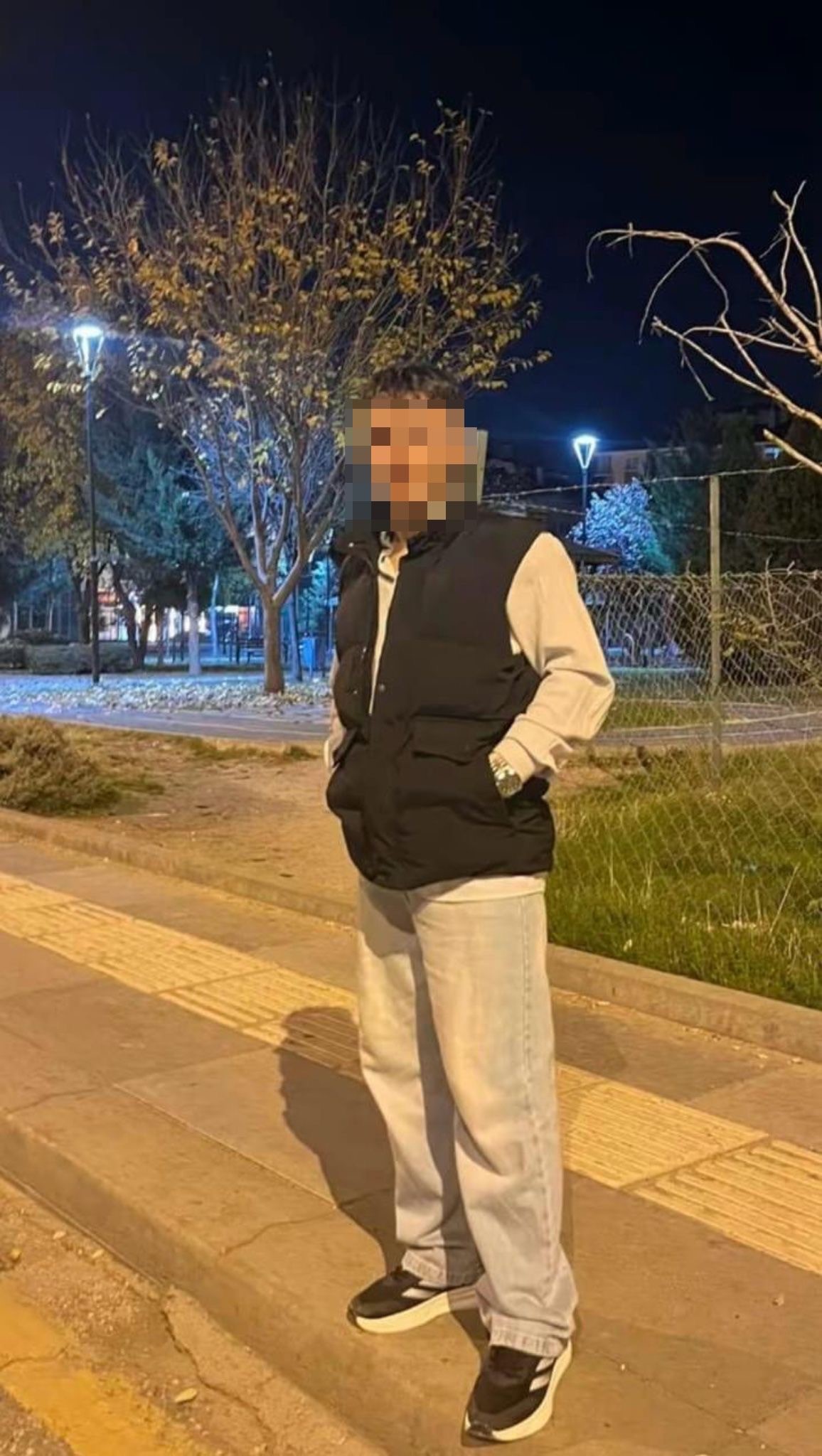 Okul Bahçesinde Kanlı Hesaplaşma 17 Yaşındaki Öğrenci Bıçaklandı (2)