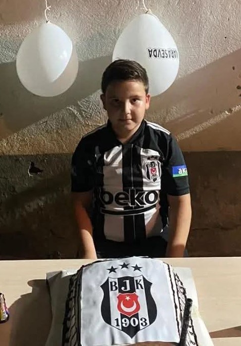 Okul Koridorlarında Acı Feryat Kalbi Duran Öğrenci Saatlerce Mücadeleye Rağmen Kurtarılamadı (2)