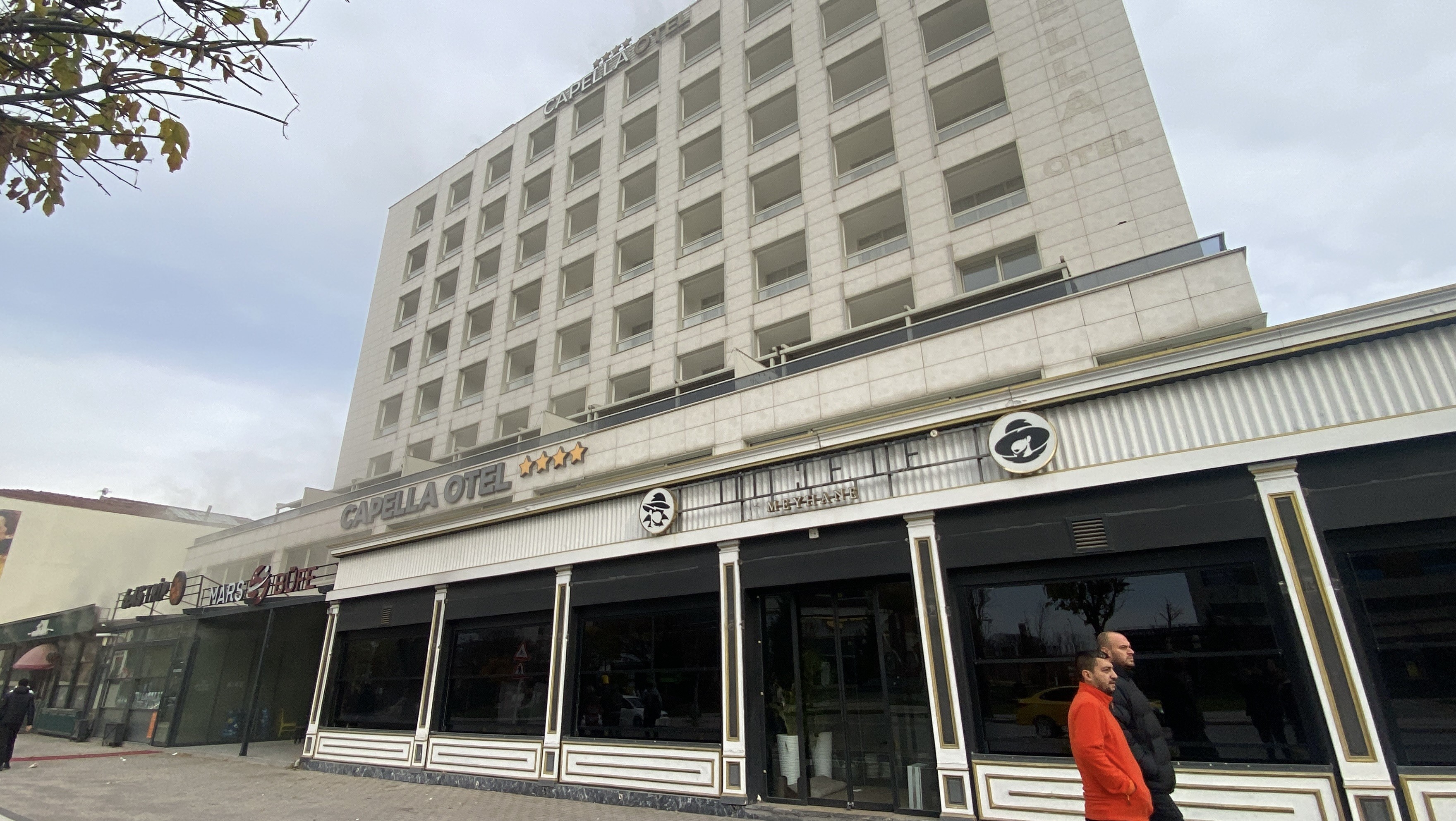 Otel Restoranında Korkutan Yangın 152 Kişi Tahliye Edildi (7)