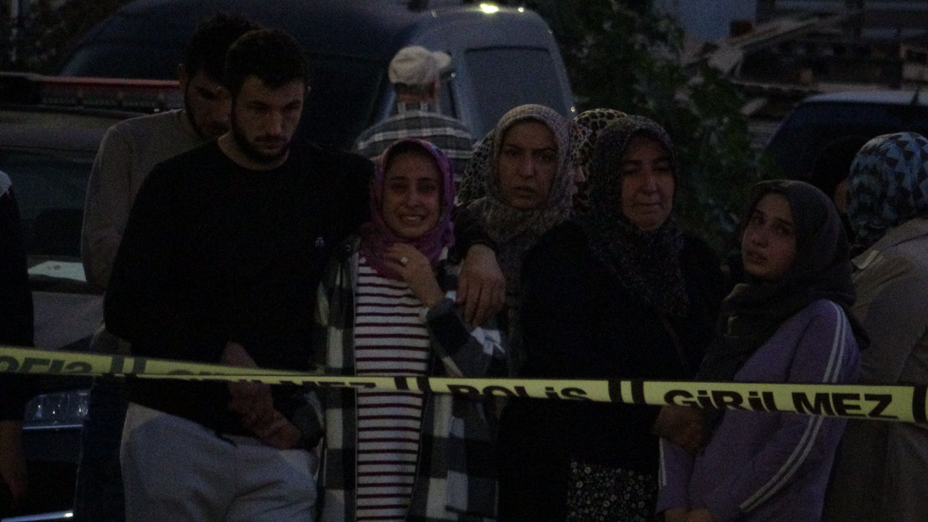 Polis Memurundan Kan Donduran Cinayet! Eşini Ve 2 Kızını Beylik Tabancasıyla Öldürdü (10)