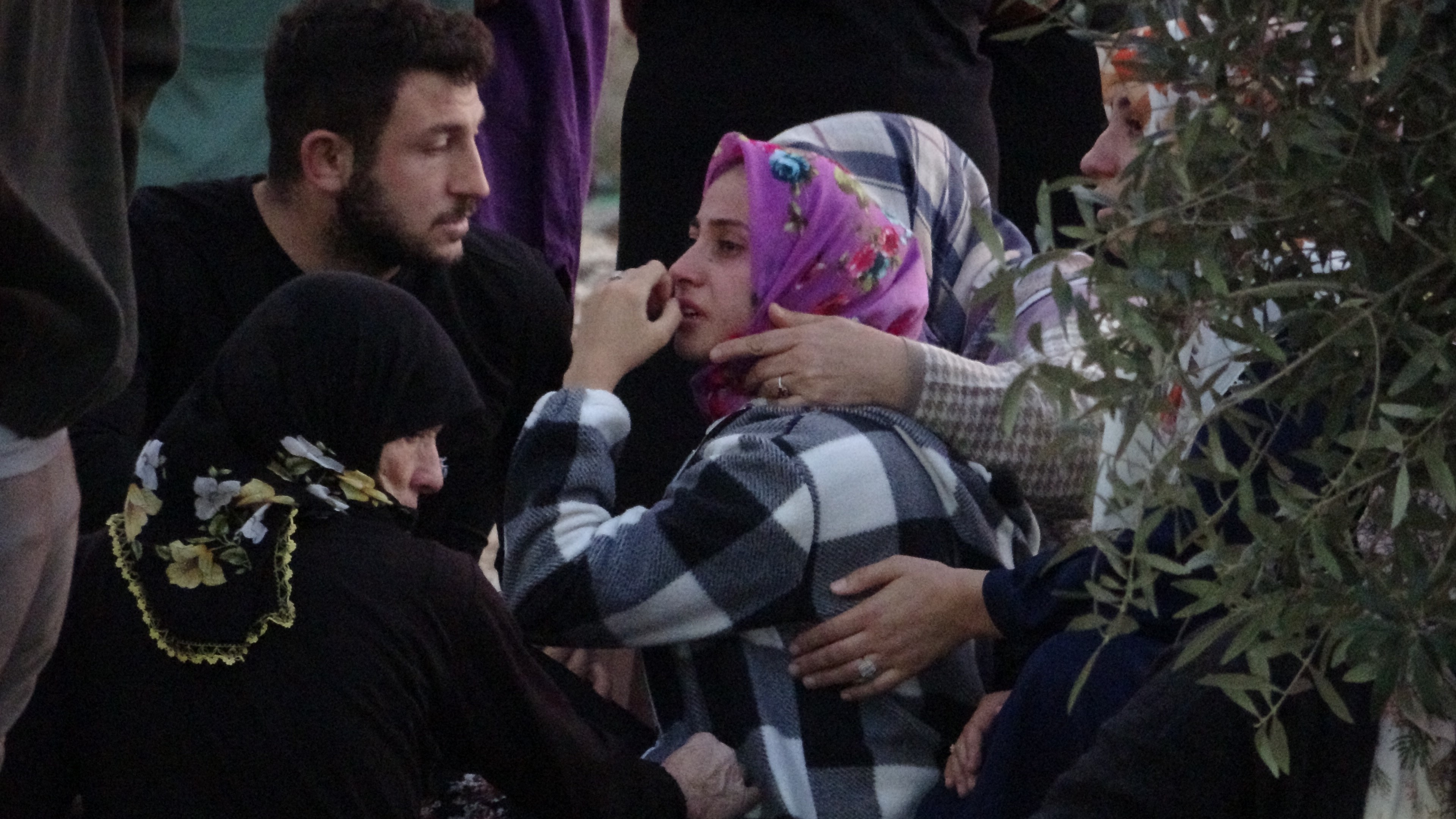 Polis Memurundan Kan Donduran Cinayet! Eşini Ve 2 Kızını Beylik Tabancasıyla Öldürdü (11)