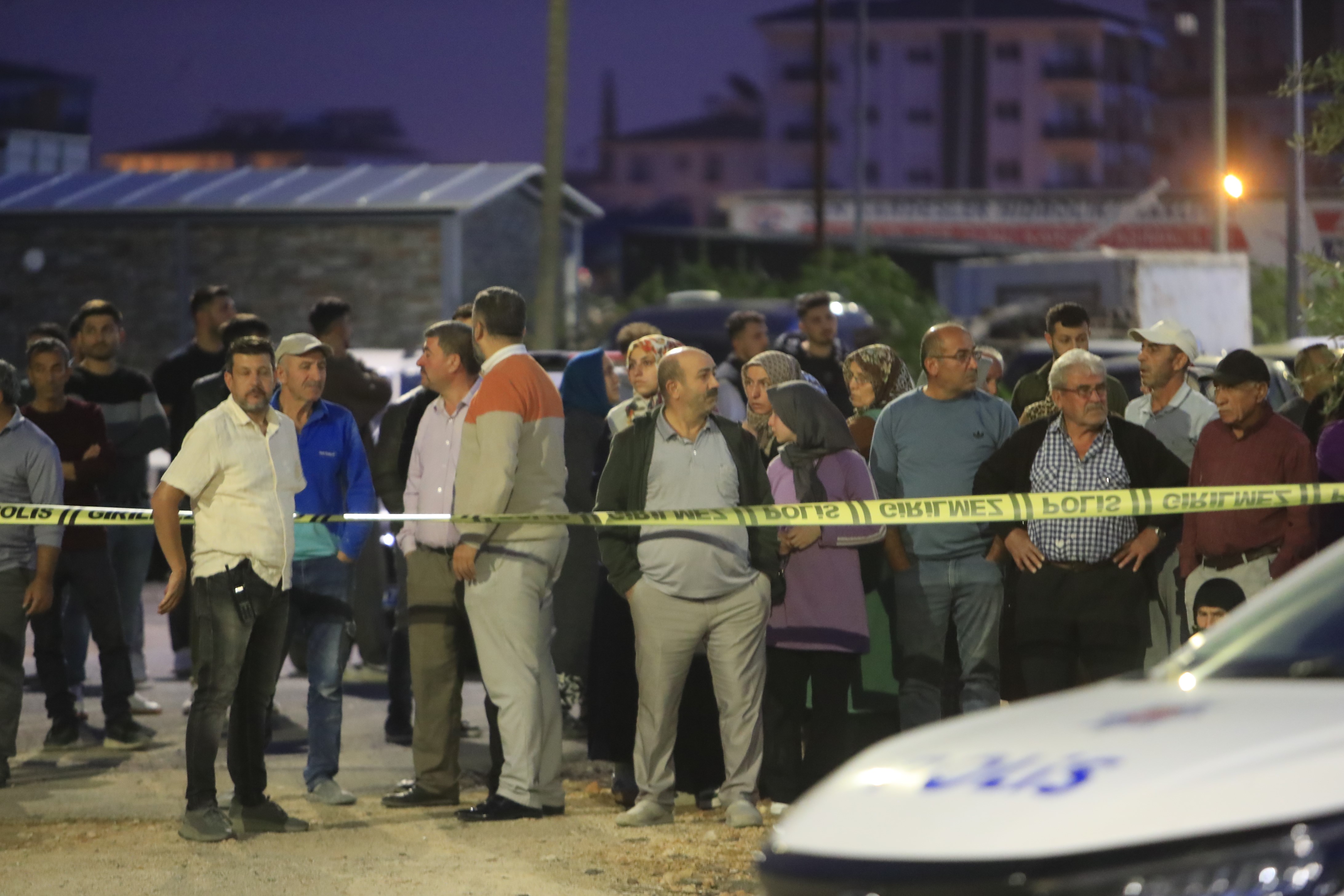 Polis Memurundan Kan Donduran Cinayet! Eşini Ve 2 Kızını Beylik Tabancasıyla Öldürdü (5)
