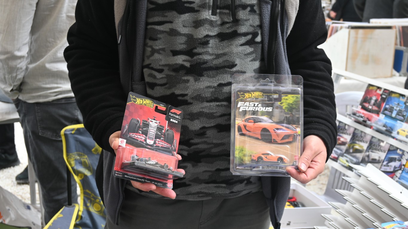 Sahin Vazgecilmezimiz 7Den 70E Kucuk Arabalara Buyuk Ilgi (3) (Orta)