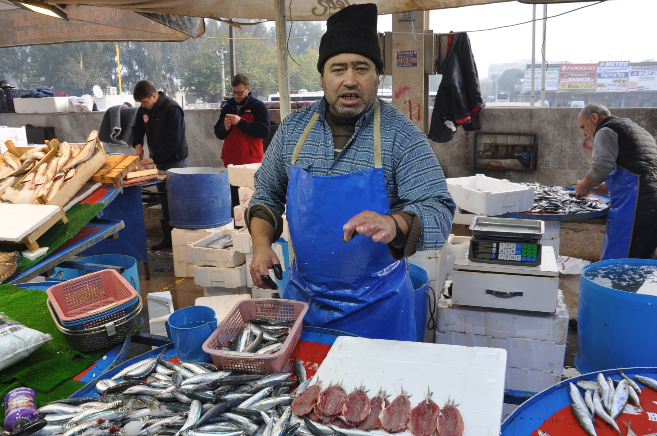 Salihli Pazar Yeri Balıkçı (3)