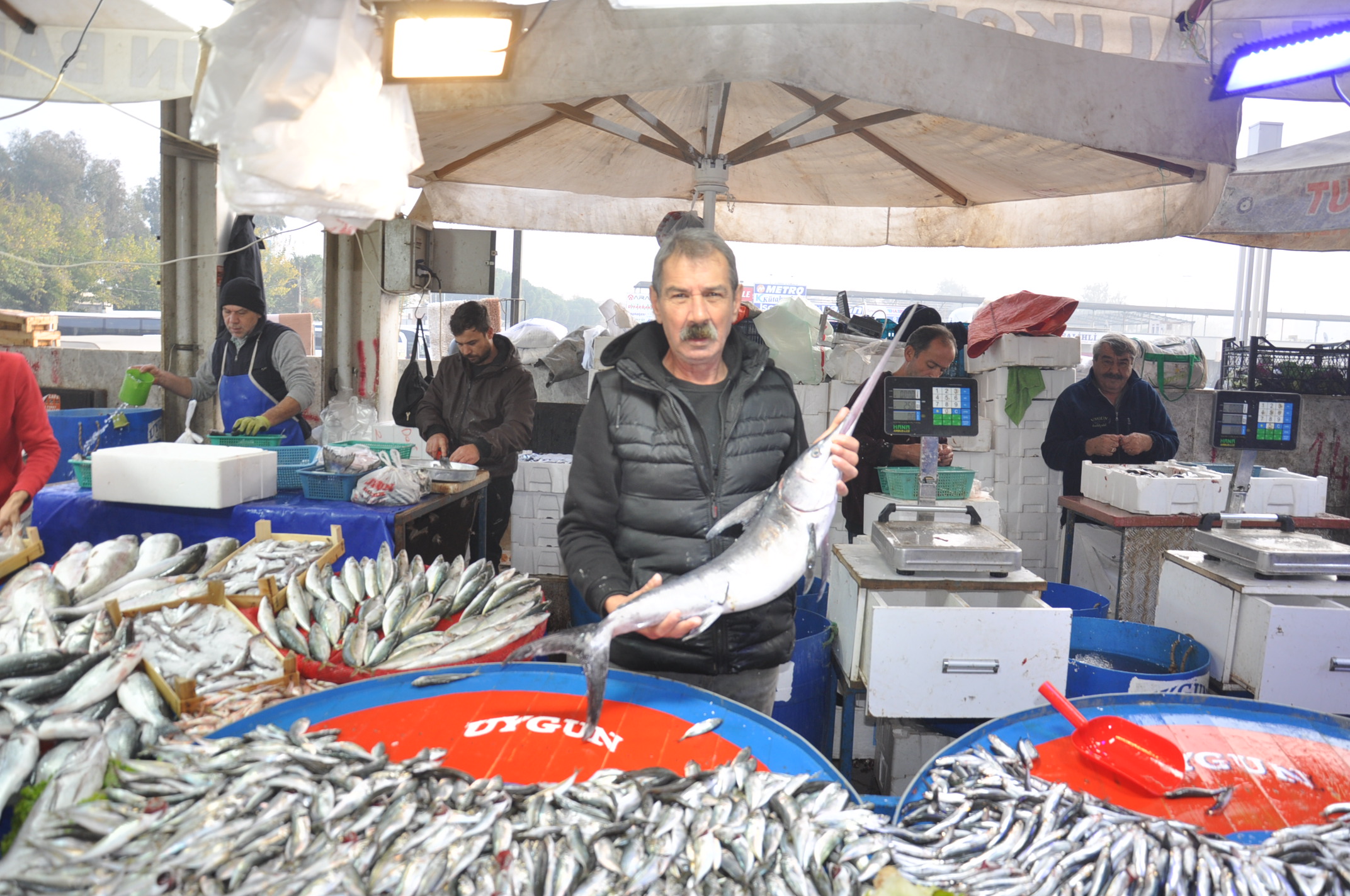Salihli Pazar Yeri Balıkçı (7)