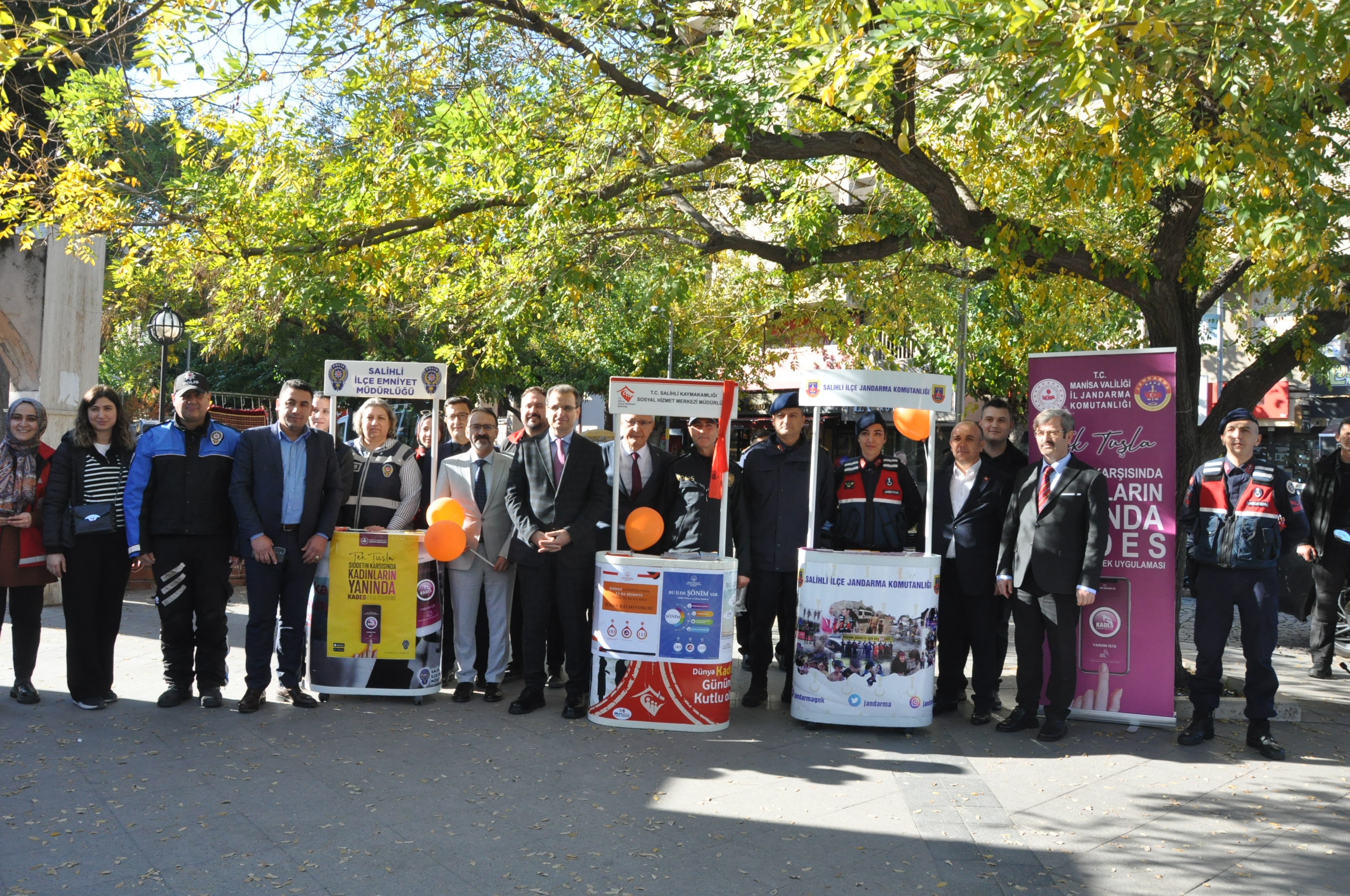 Salihli’de Kadına Şiddete Karşı Farkındalık Çalışması (11)