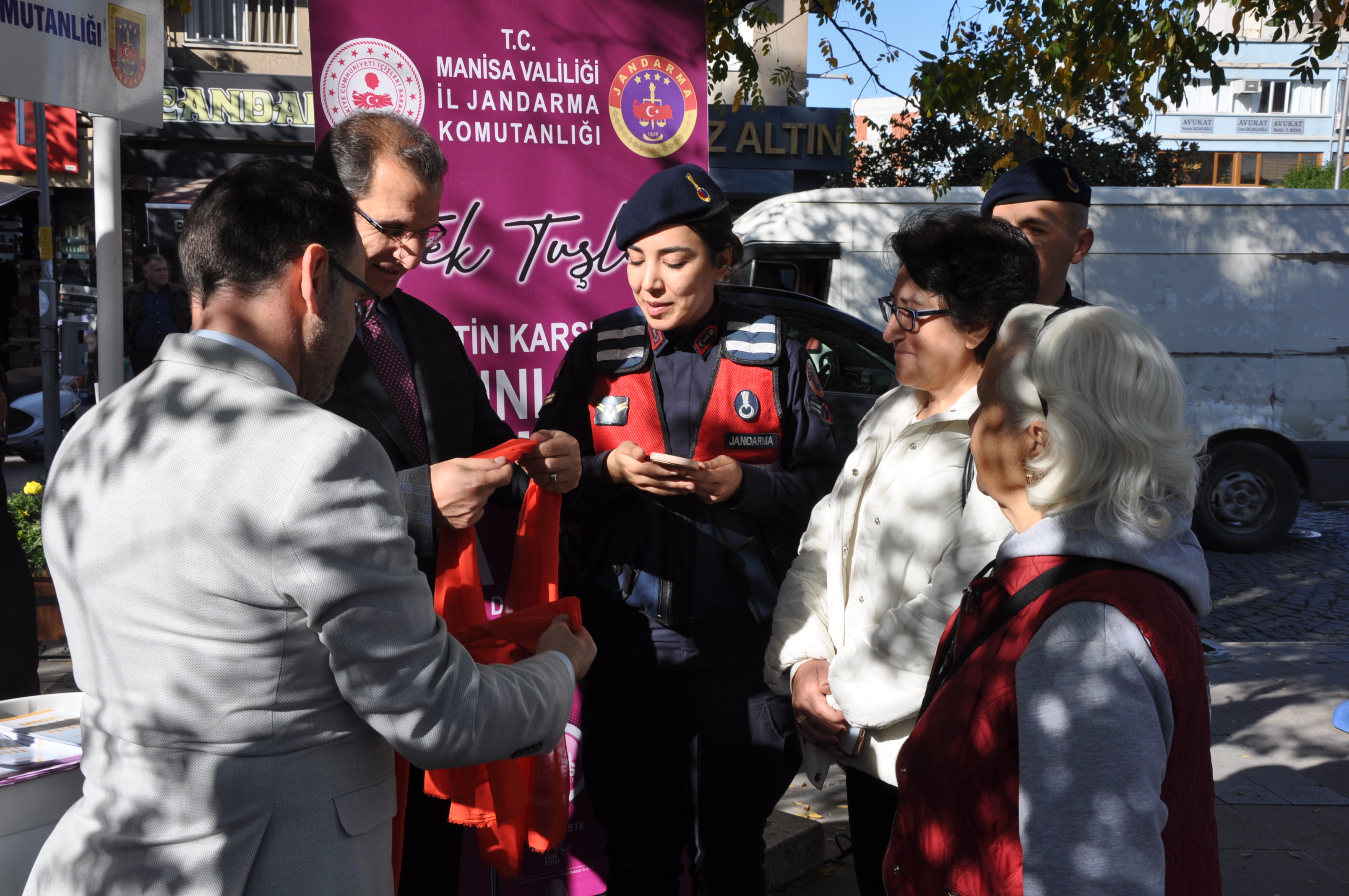 Salihli’de Kadına Şiddete Karşı Farkındalık Çalışması (2)-1