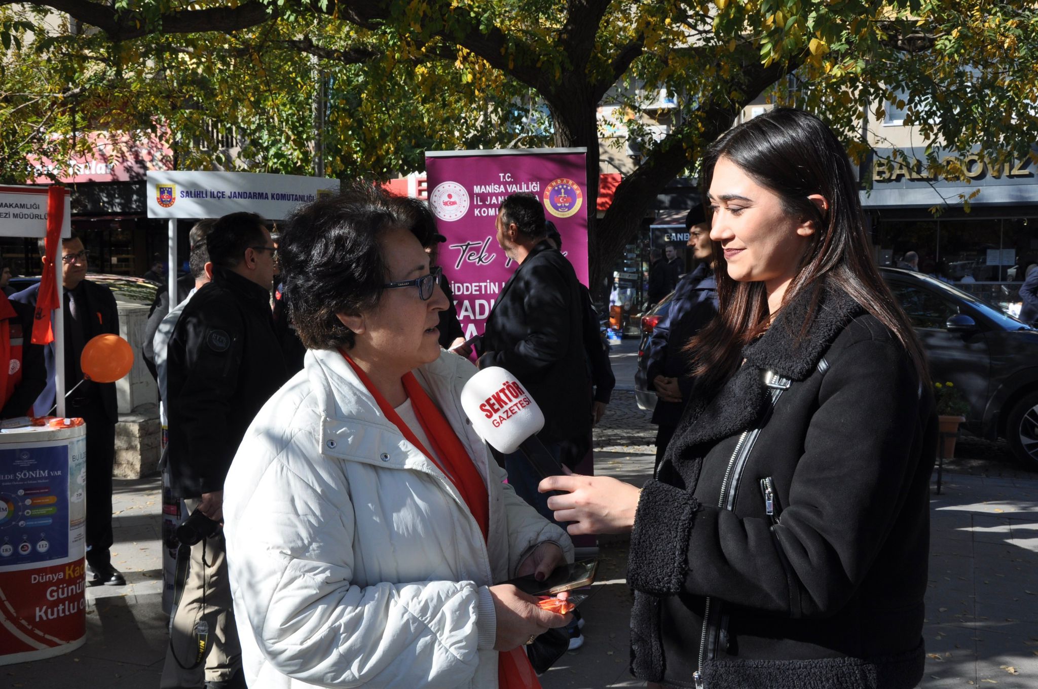 Salihli’de Kadına Şiddete Karşı Farkındalık Çalışması (3)