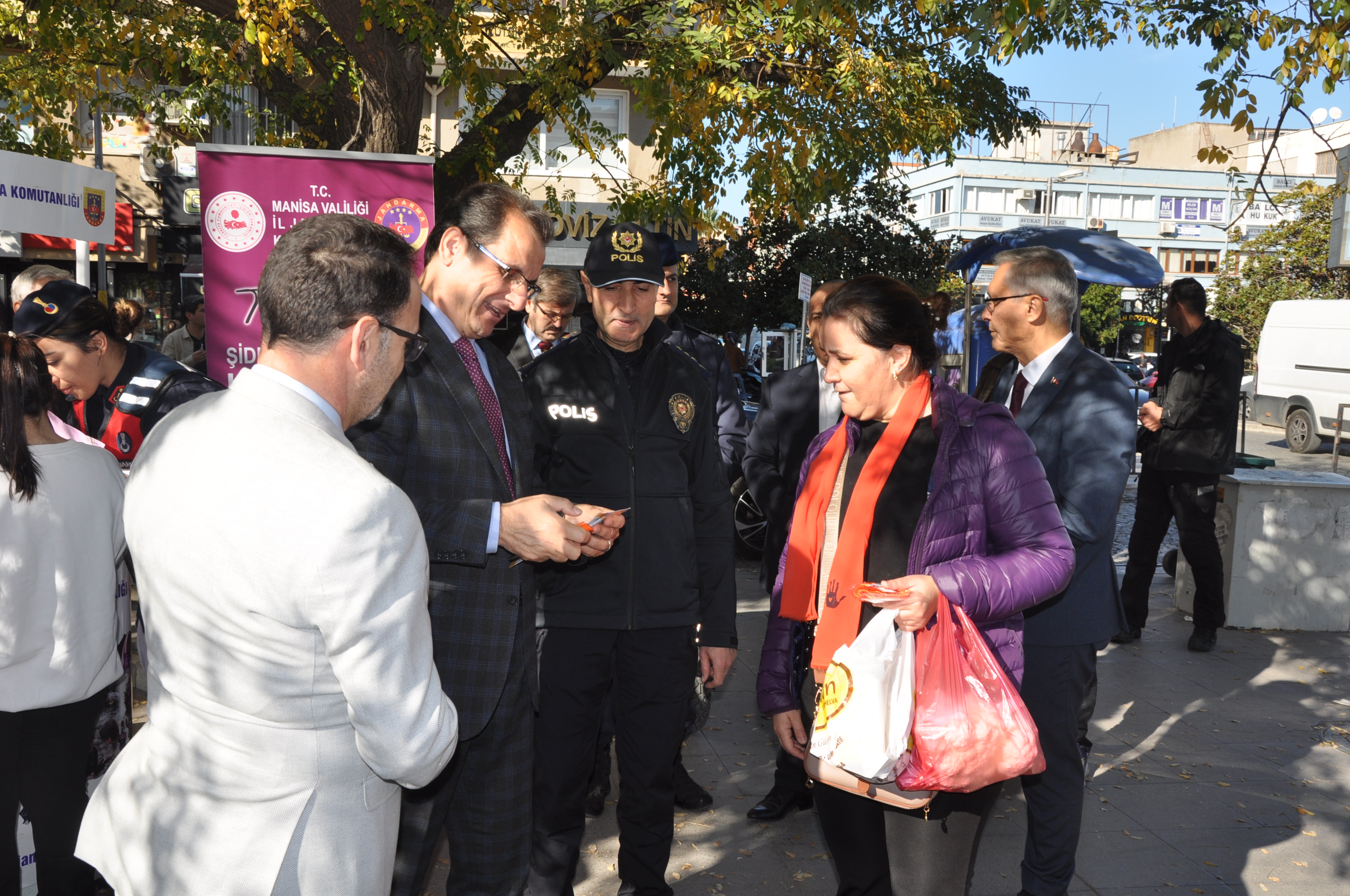 Salihli’de Kadına Şiddete Karşı Farkındalık Çalışması (4)