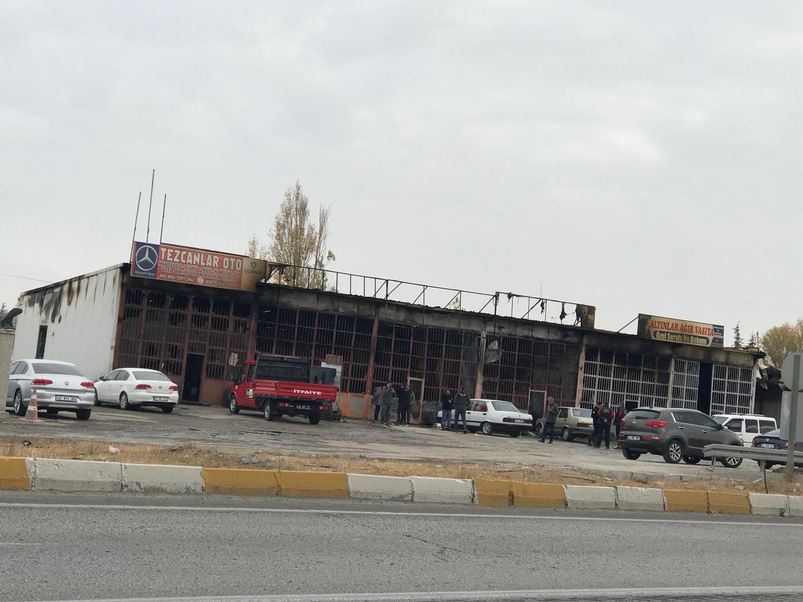 Sanayi Sitesinde Büyük Yangın 9 Iş Yeri Kül Oldu, Tahkikat Başlatıldı (4)