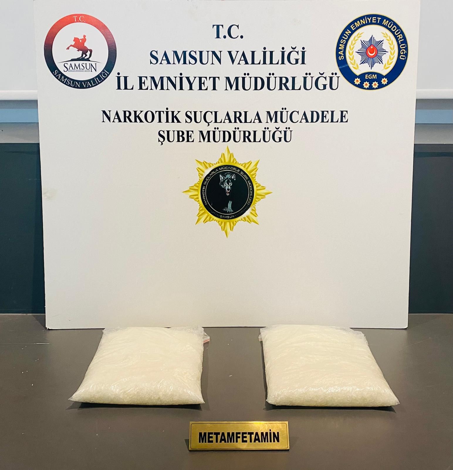 Şehirler Arası Otobüsle Uyuşturucu Sevkiyatı Tuvaletten 2 Kilo Metamfetamin Çıktı! (2)