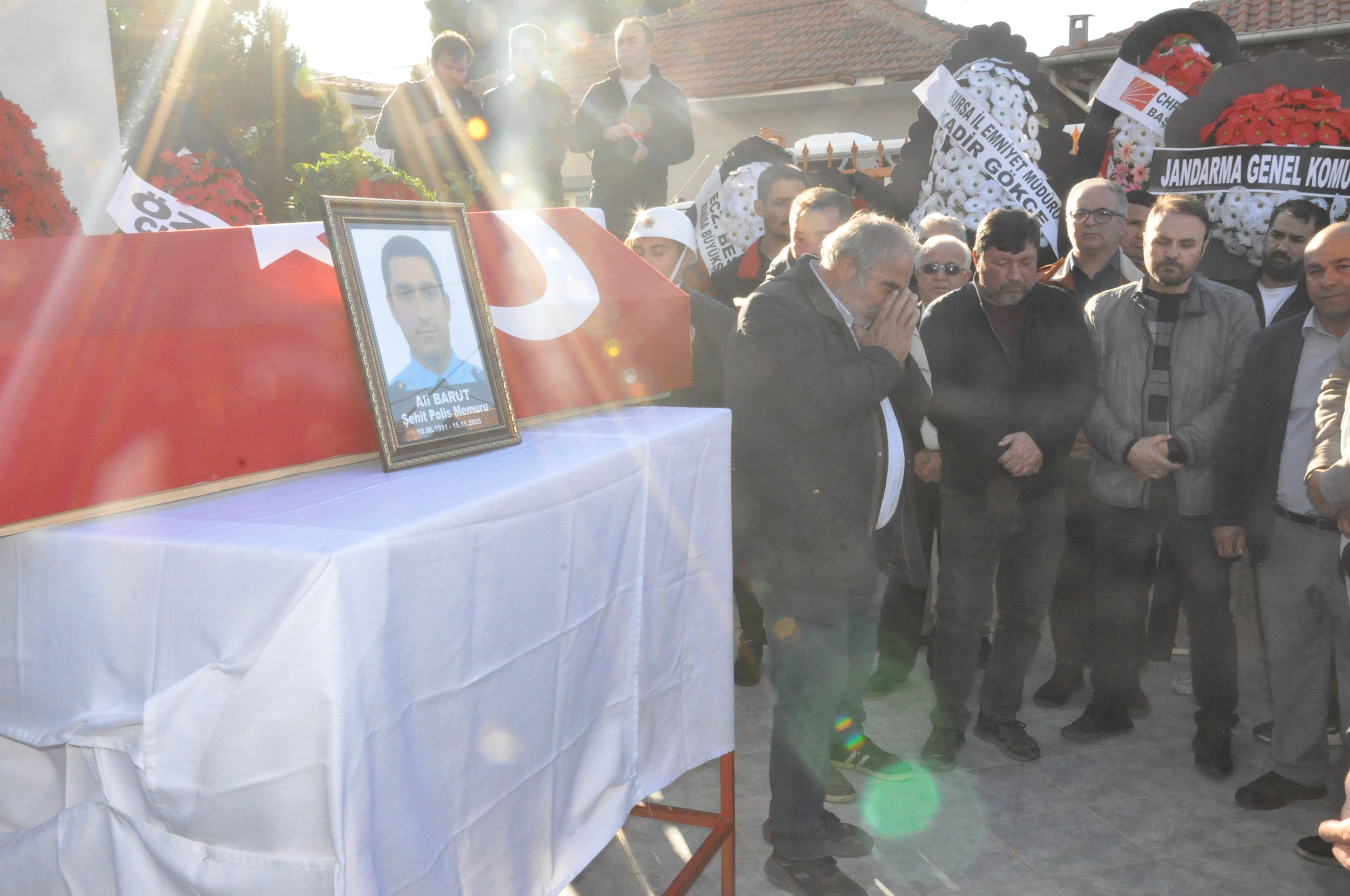 Sehit Polis Memuru Ali Barut Son Yolculuguna Ugurlandi (18)