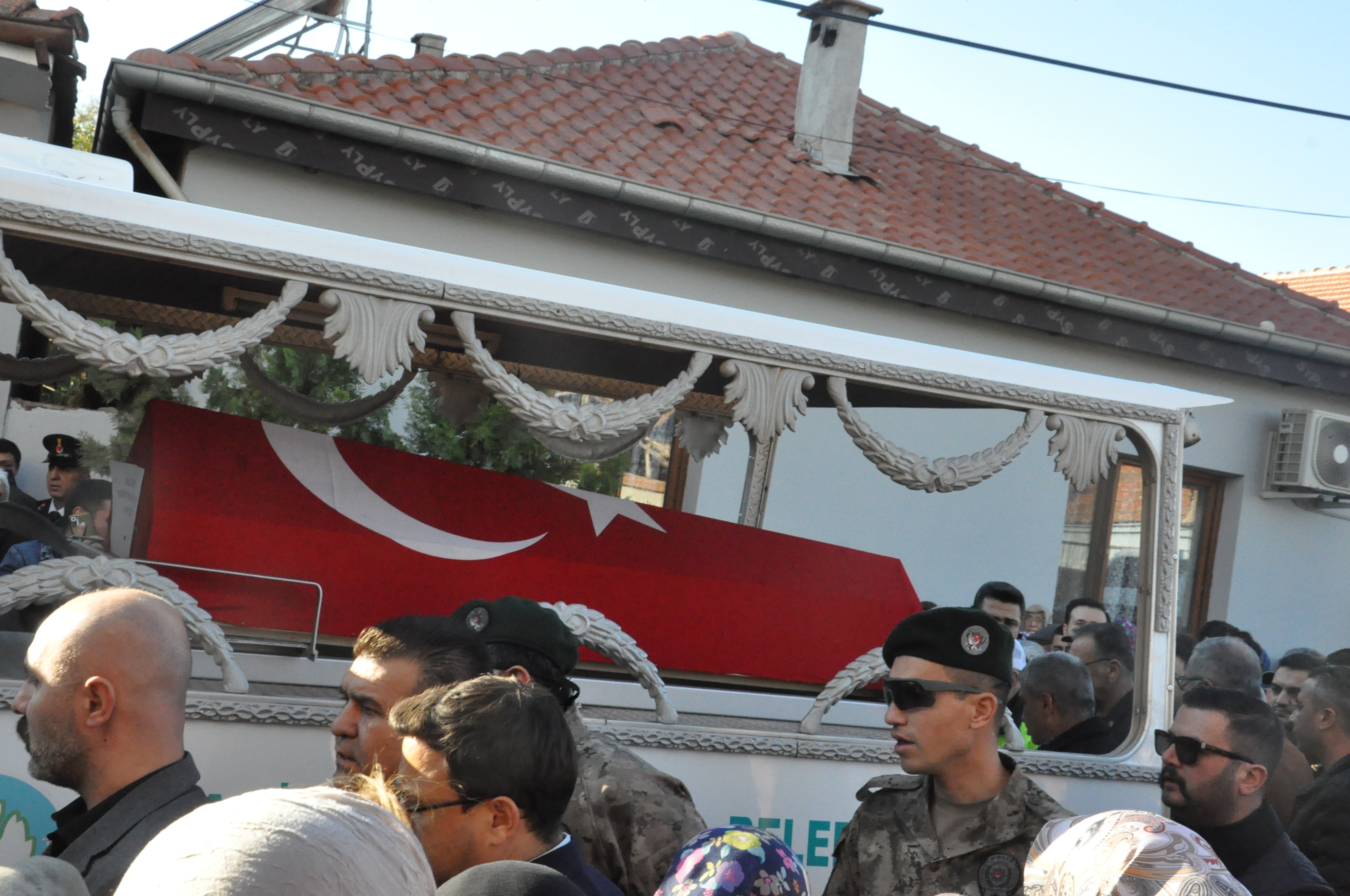 Sehit Polis Memuru Ali Barut Son Yolculuguna Ugurlandi (21)