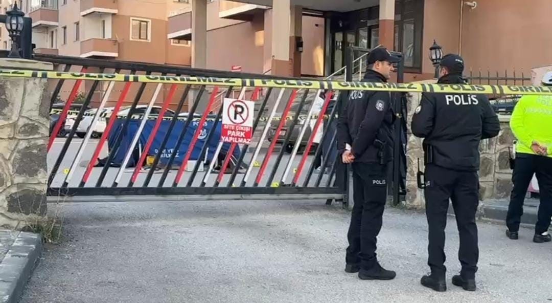 Takıntılı Adam Dehşet Saçtı Cezaevinden Izinli Çıktı, Eski Mesai Arkadaşını Öldürüp Intihar Etti (4)