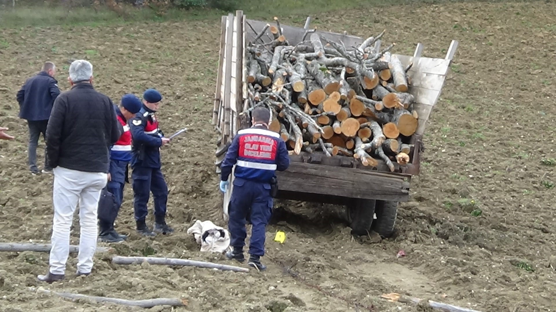 Tarlada Son Bulan Traktör Yolculuğu Bir Ölü, Bir Yaralı (4)