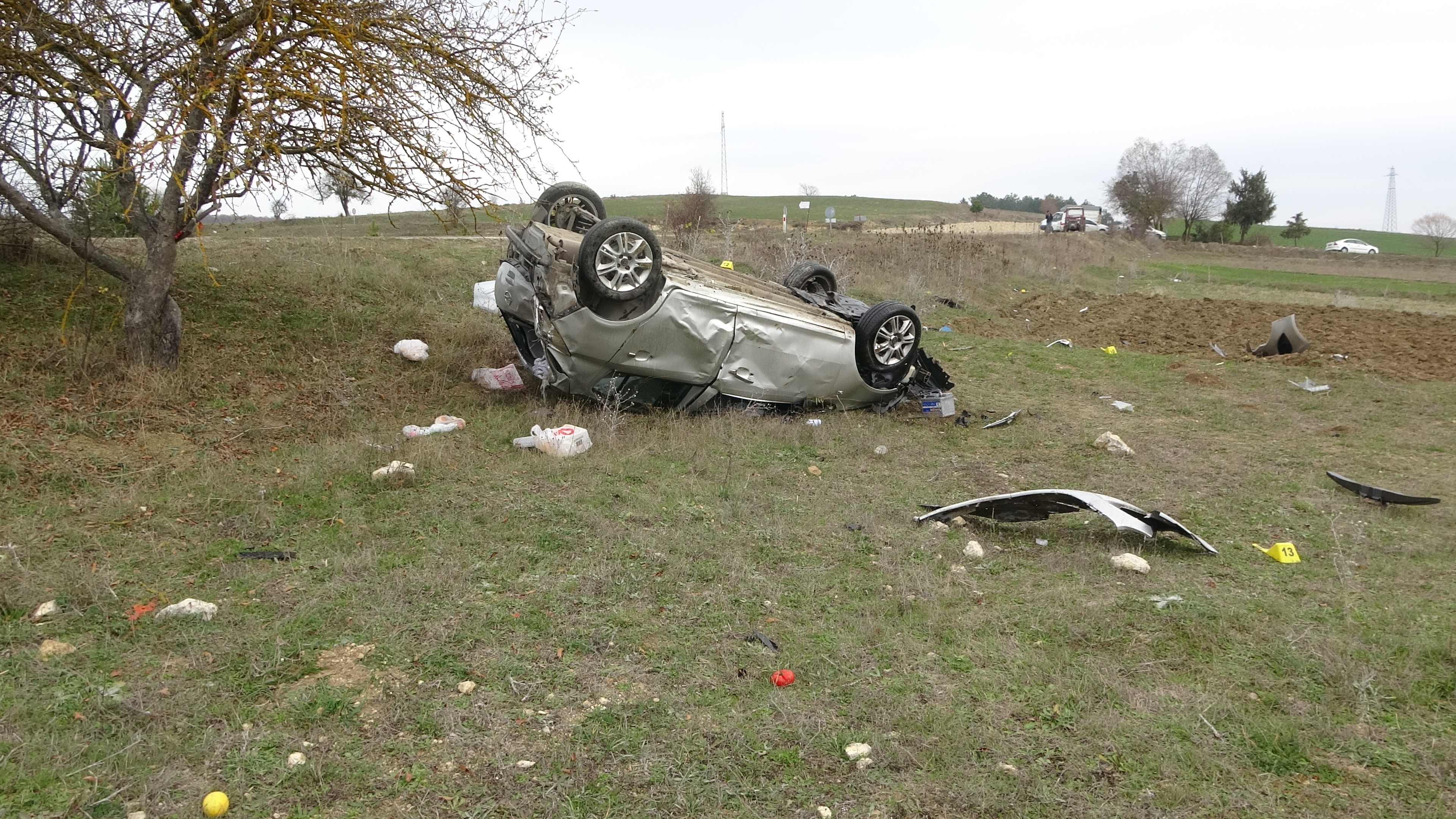 Tarlada Ters Dönen Otomobilden Acı Haber İki Kardeş Hayatını Kaybetti (7)
