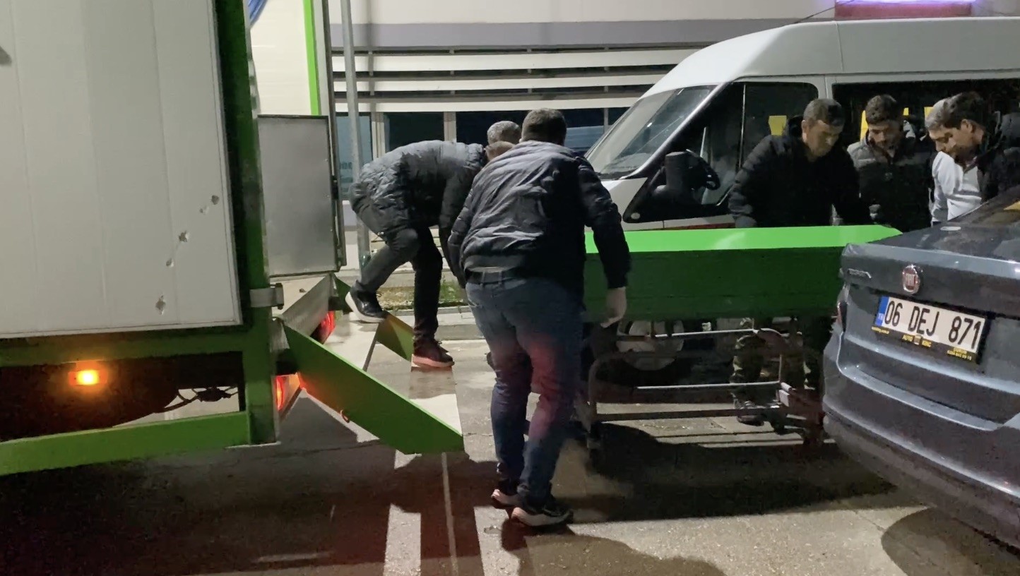 Tartışma Kanlı Bitti Baba Ve Oğlu Bıçaklanarak Öldürüldü (3)