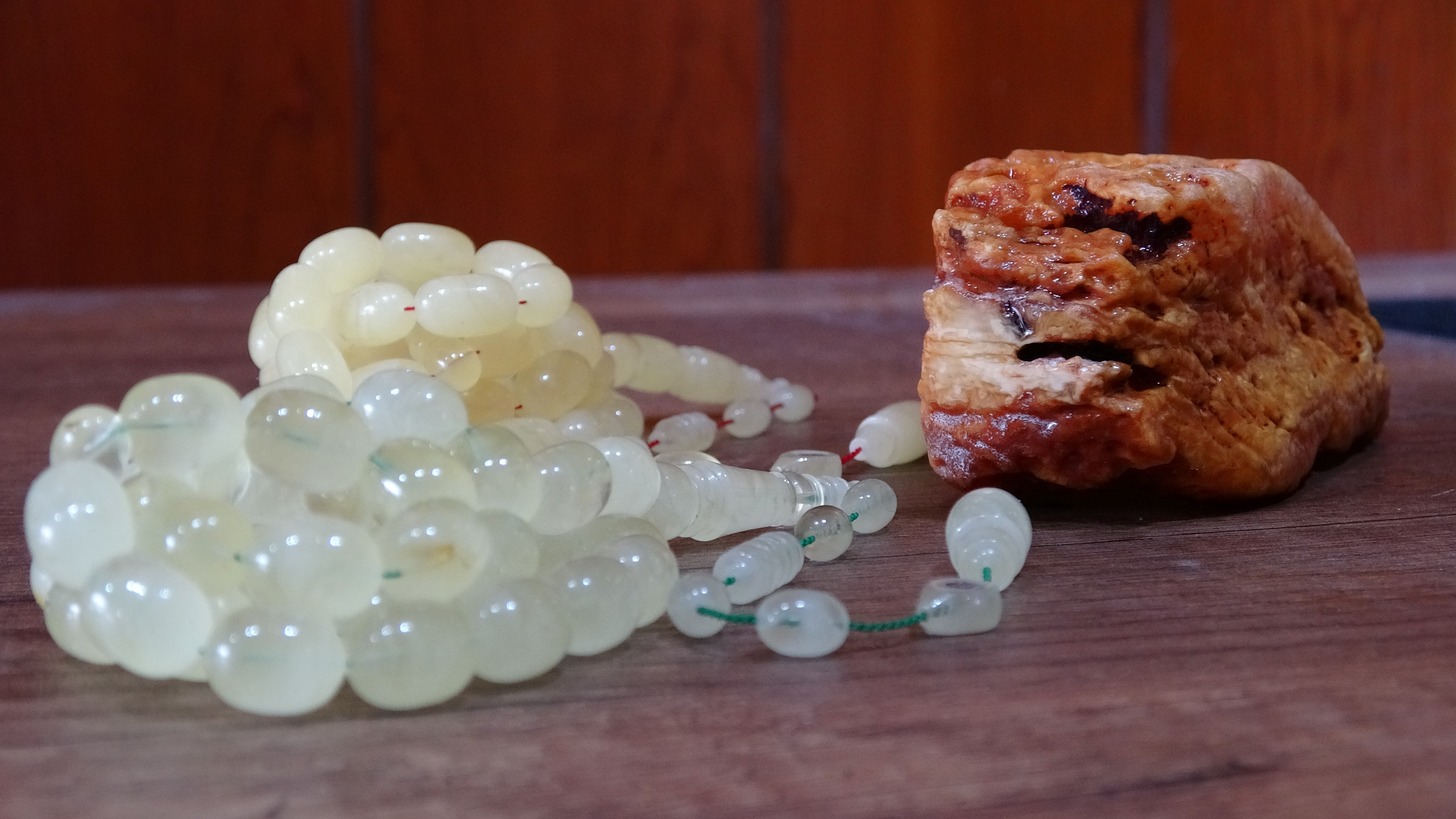 Tespih Değil, Servet! 100 Yıllık Kehribar Tespih 650 Bin Tl’ye Alıcı Buldu (2)