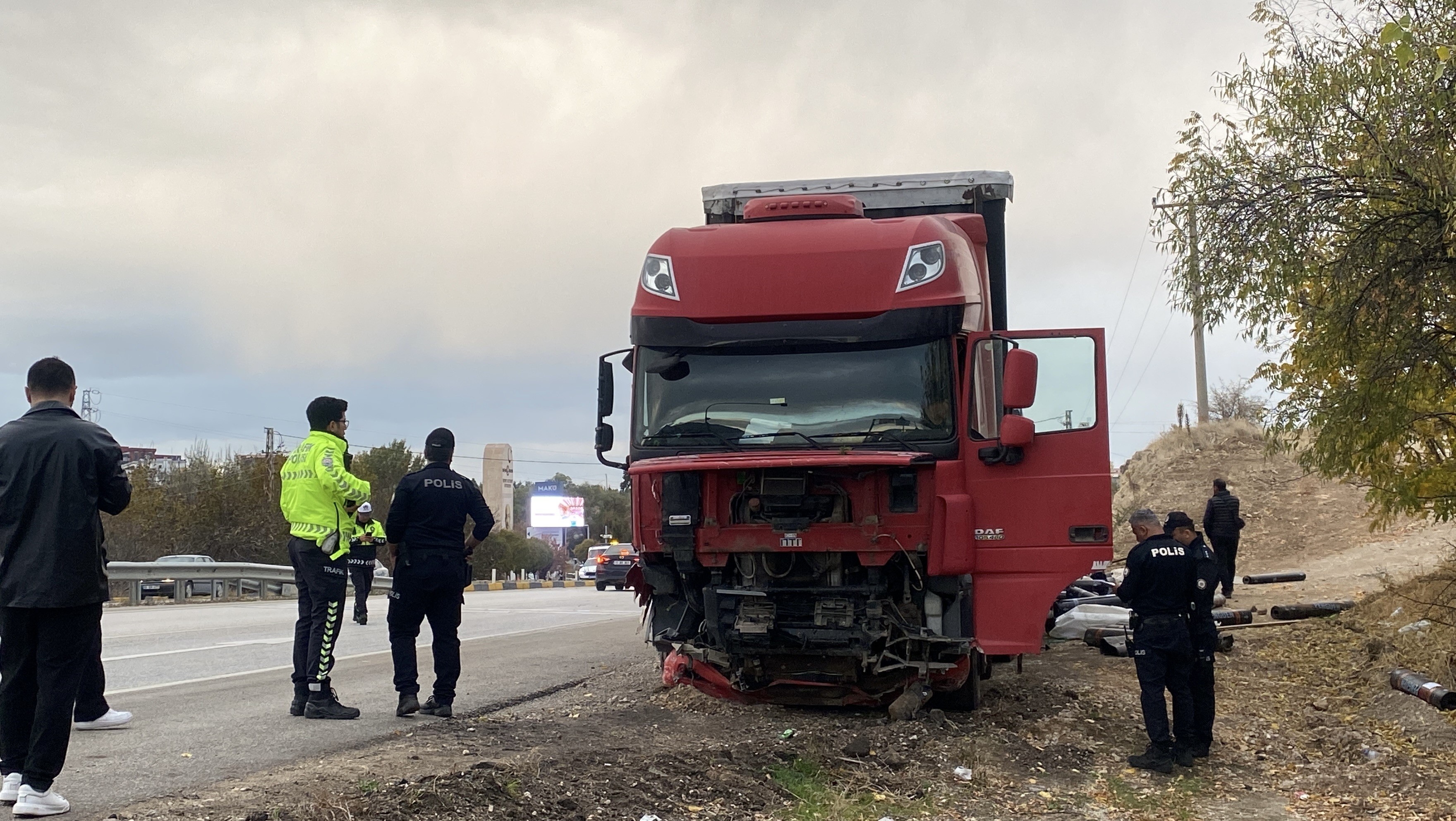 Üniversite Dönüşü Ölümle Bitti Öğretim Görevlisi Kazada Hayatını Kaybetti (7)