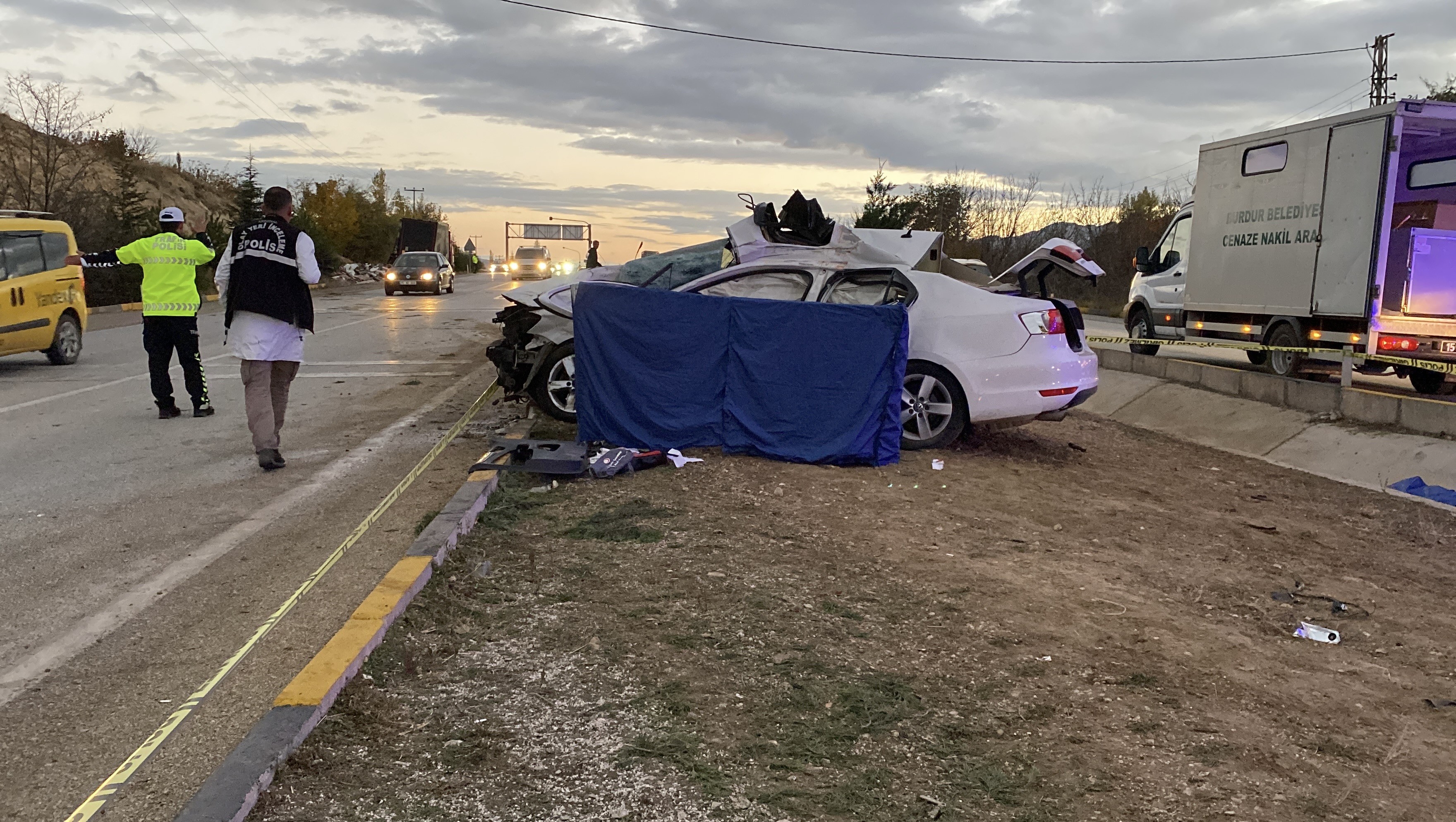 Üniversite Dönüşü Ölümle Bitti Öğretim Görevlisi Kazada Hayatını Kaybetti (8)