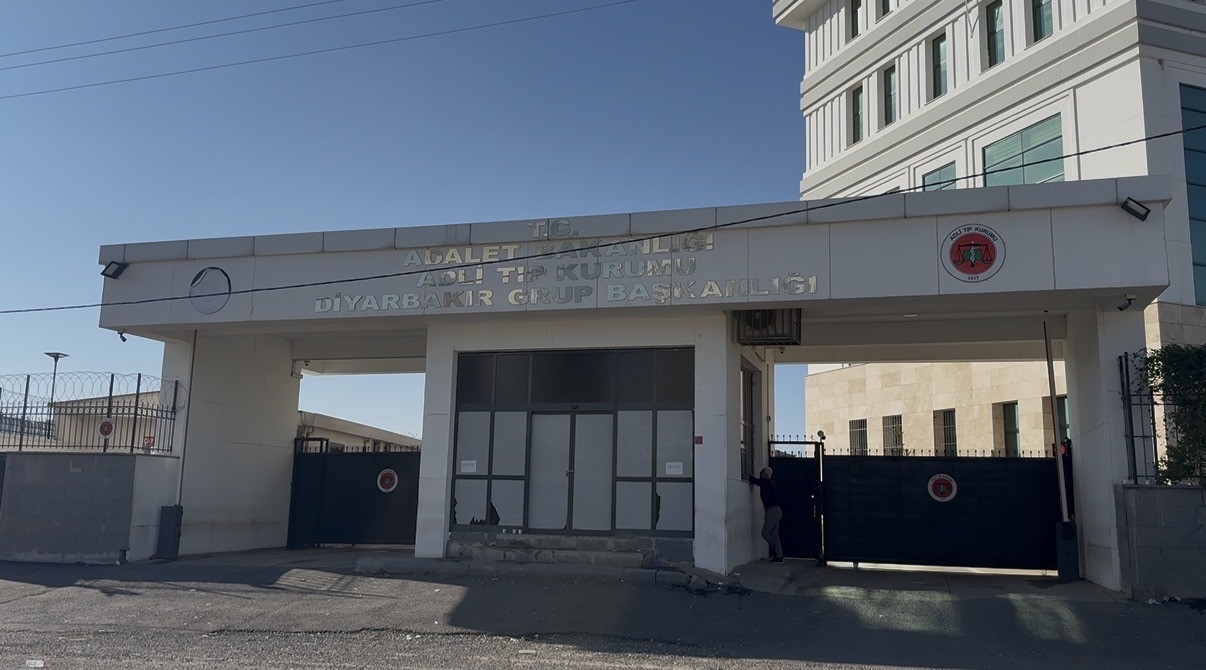 Üzerine Kurşun Yağdı! Silahlı Saldırıda 23 Yaşındaki Genç Hayatını Kaybetti (2)