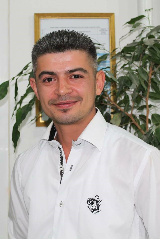 “Vedalar Zamansızdır” Notu Bıraktı 43 Yaşındaki Baba Evinde Ölü Bulundu (3)