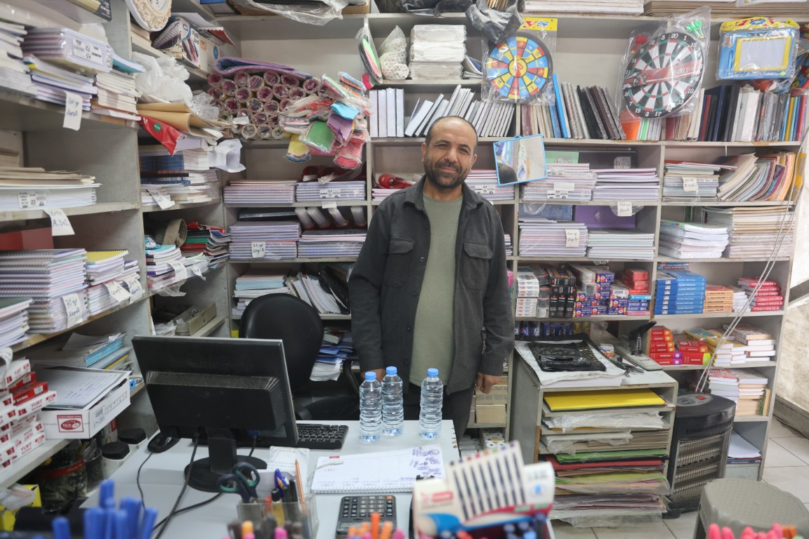 Vicdanli Genclerden Duygulandiran Davranis Abi 3 Su Aldik Hakkini Helal Et (5) (Orta)