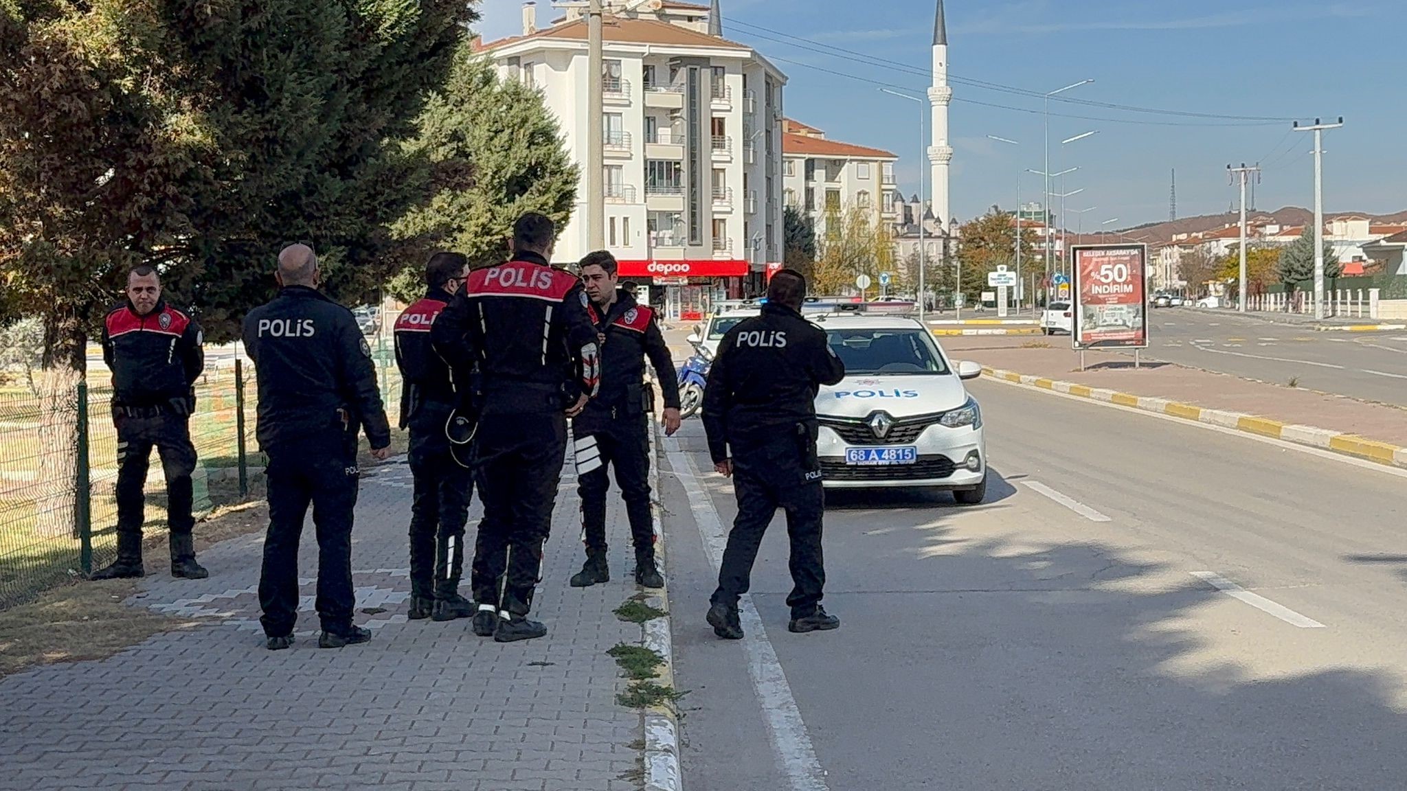 Yan Baktın Tartışması Kanlı Bitti 16 Yaşındaki Çocuk Bıçaklandı (2)