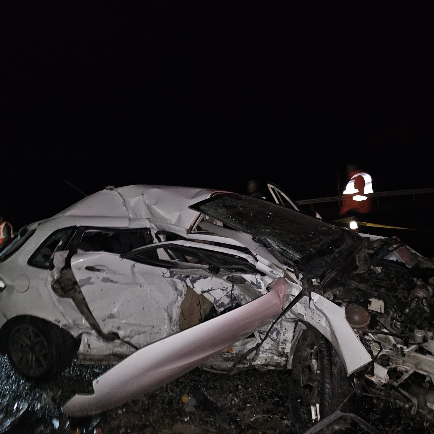 Yolculuk Faciayla Bitti İki Araç Çarpıştı, 1 Kişi Olay Yerinde Hayatını Kaybetti (5)