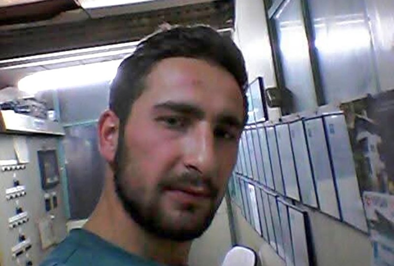 10’Uncu Kattan Düştü! Apartman Önünde Cansız Bedeni Bulundu (2)