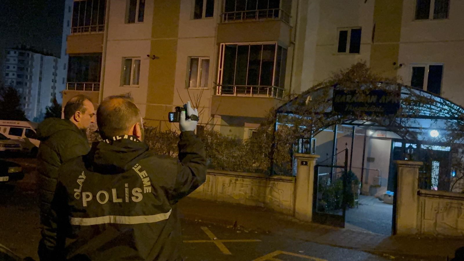 13 Katlı Binada Kan Aktı Baba Ve Oğul Boğazından Bıçaklandı (7)