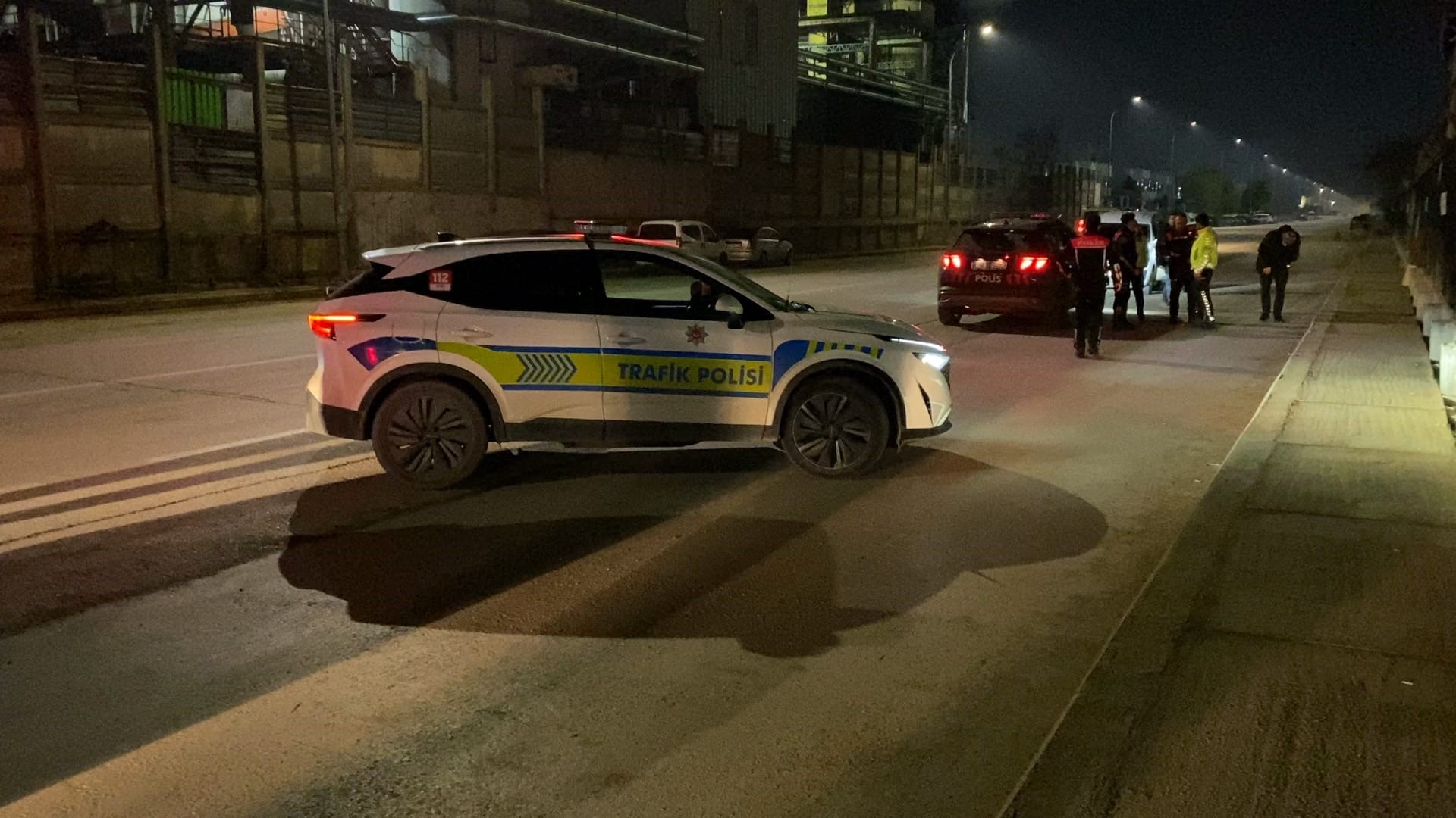 15 Yaşındaki Sürücüden Film Gibi Kaçış Gece Yarısı Adrenalin Dolu Anlar Pahalıya Patladı (6)