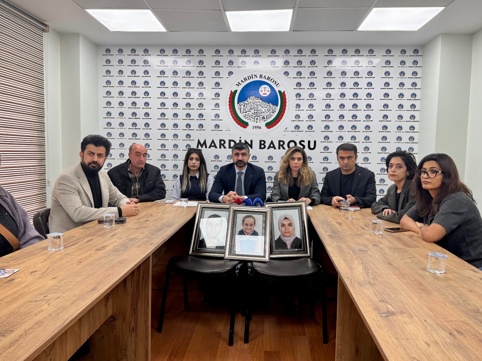 3 Kişilik Aile Evlerinde Ölü Bulunmuştu! Yakınlarından Yürek Yakan Açıklama (1)-2