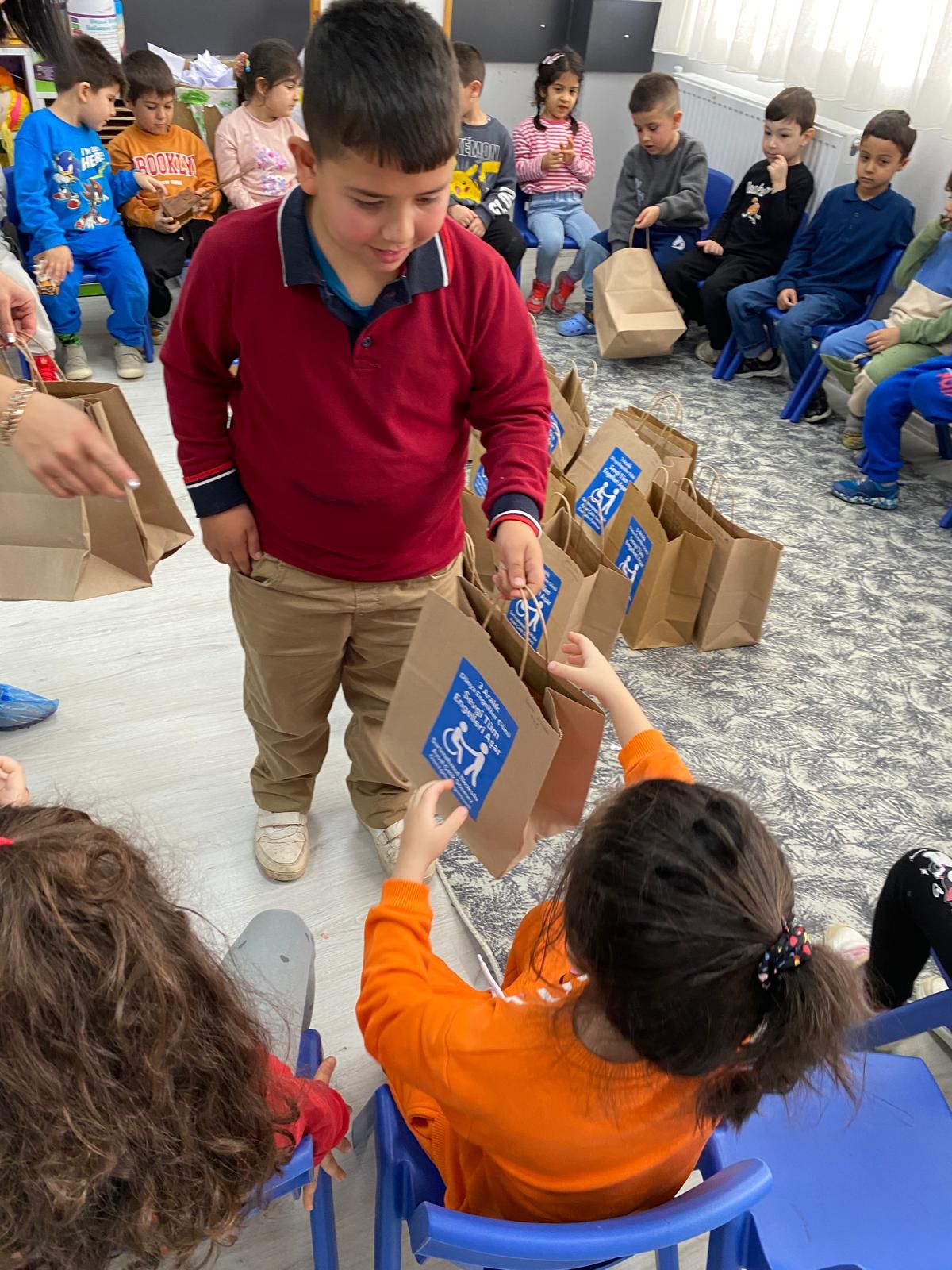 33080E4B 6D7F 46E5 95C1 F87796Bc23A7