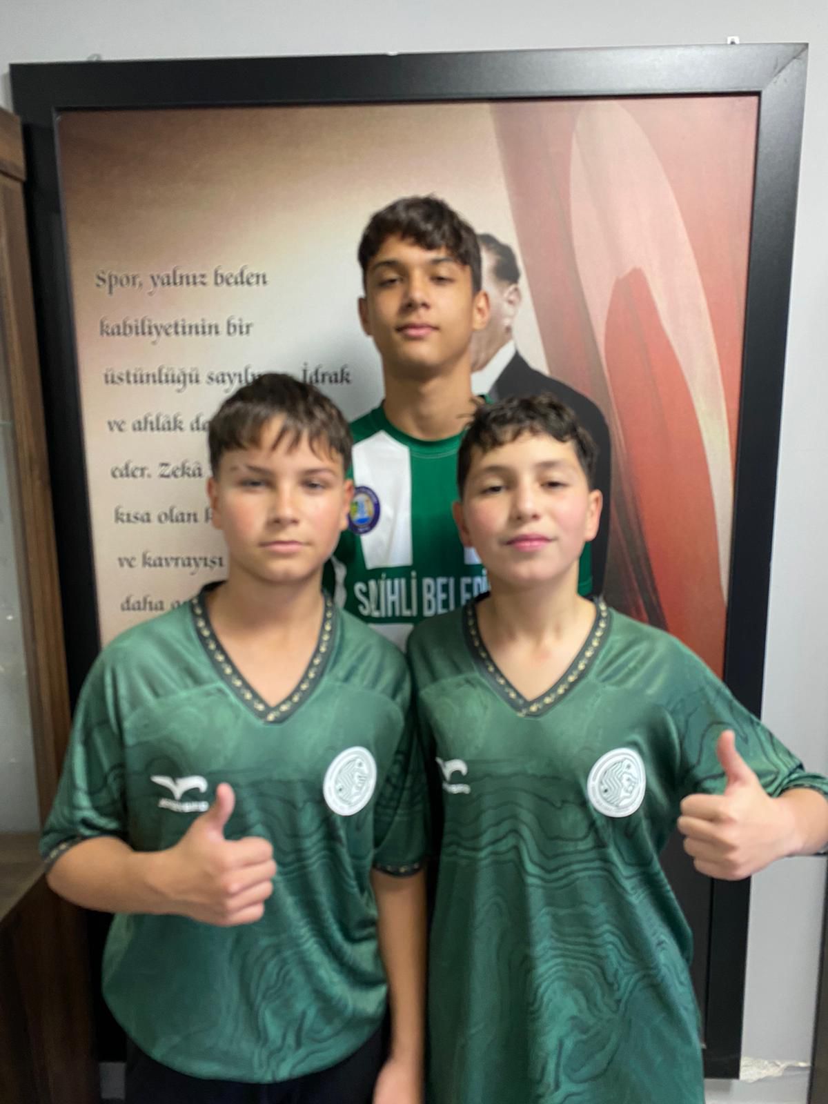 3508B8Ea Dff1 4B24 A76F F9Cd5Bcdbac0