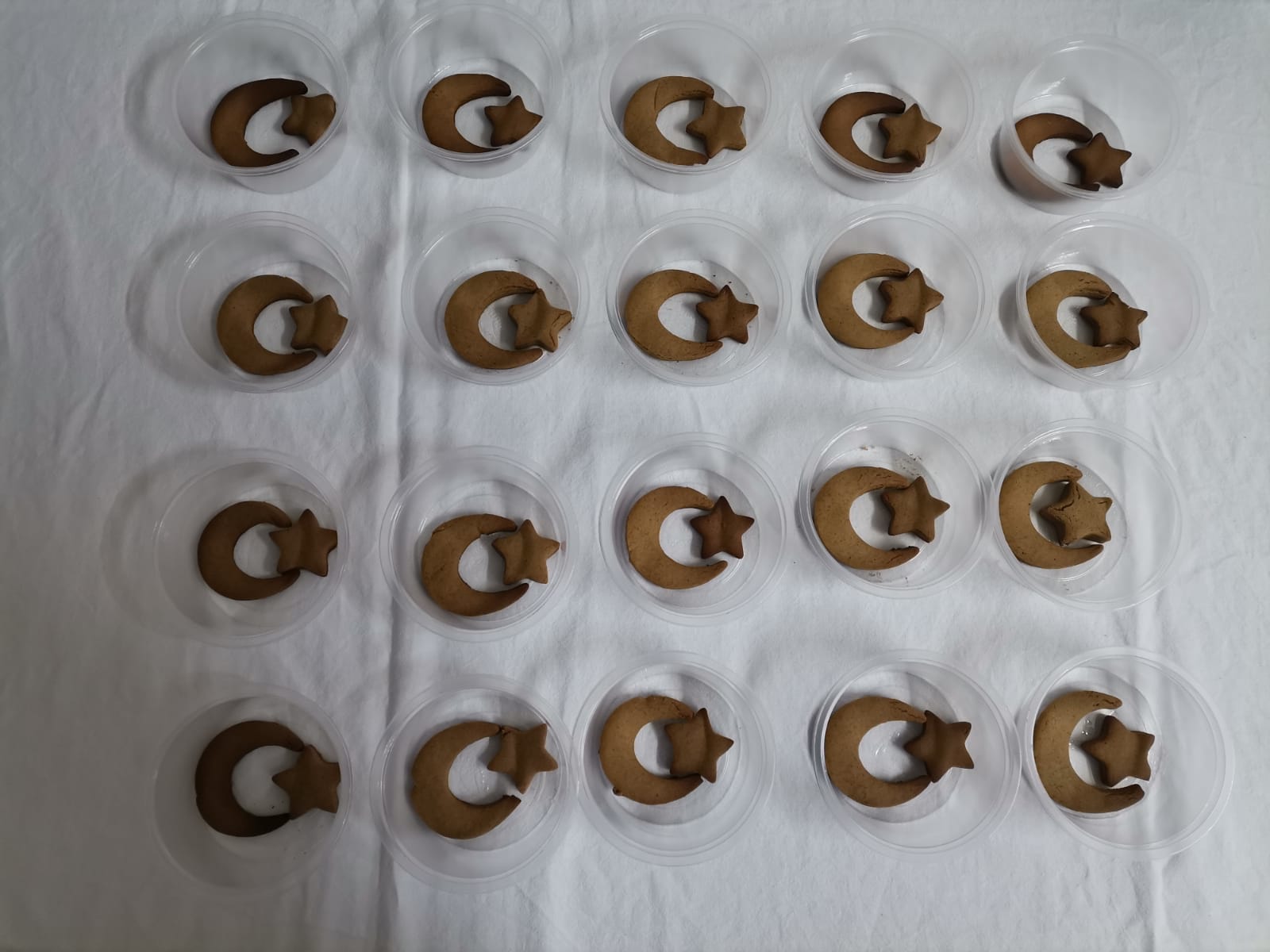 38A98950 1039 4317 9944 C6B40395D320