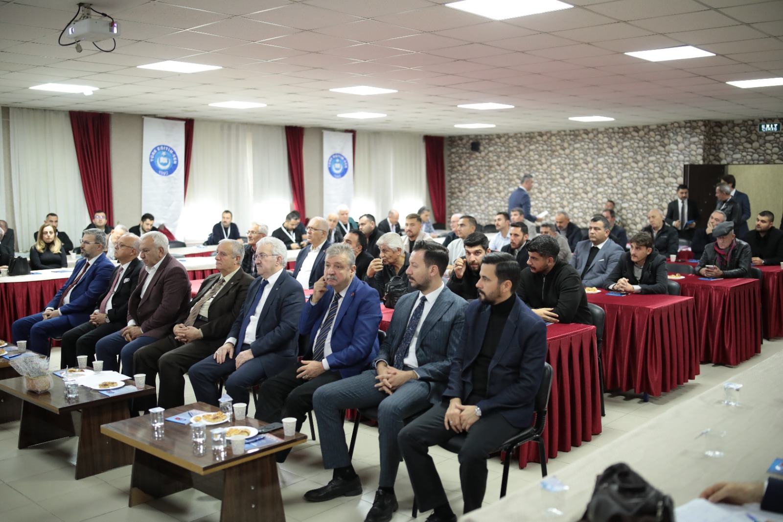 420079A1 56De 4940 8625 370Dc74Ff2De