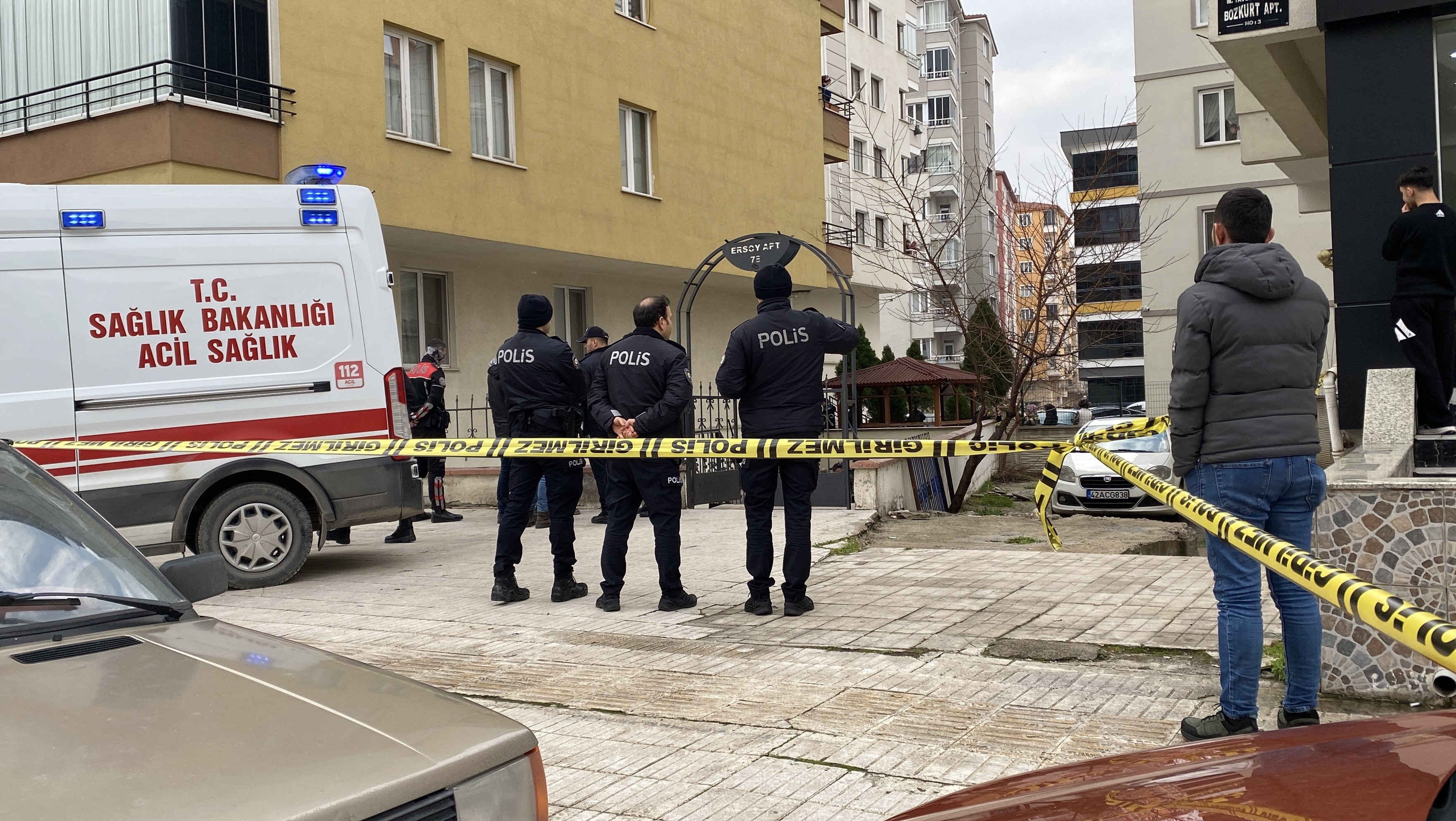 50 Yaşındaki Adamın Kahreden Sonu! 8’Inci Kattan Beton Zemine Çakıldı (6)