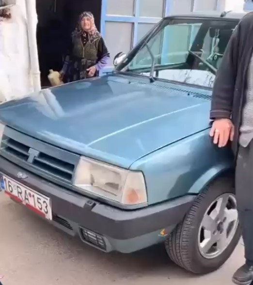 93 Yasindaki Saffet Amca 12 Bin Kmdeki Gun Gormemis Tofasini Aglayarak Satti (1)-1