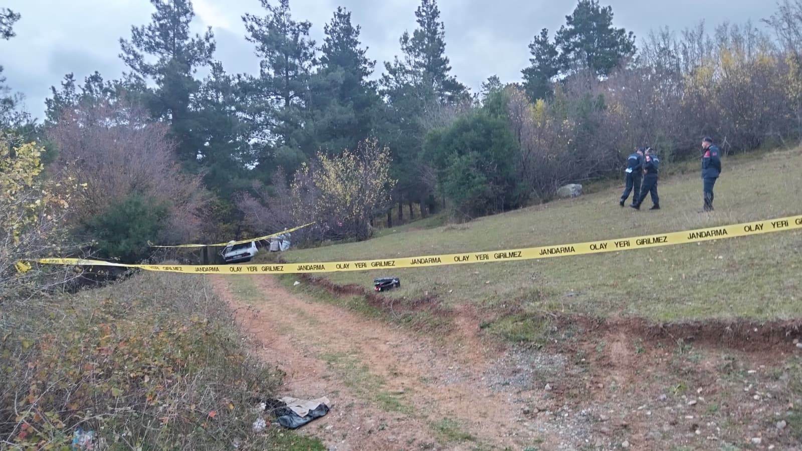 Ağaçlık Alanda Kan Donduran Manzara! Kayıp Anne Ve Eski Eşi Araçta Ölü Bulundu (4)